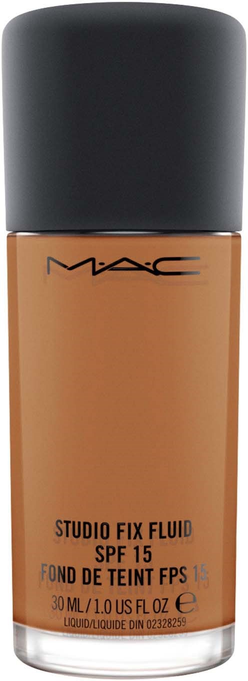 En flaske MAC studio fix fluid foundation med SPF 15 i beige farve, sort låg, mærke på flasken.