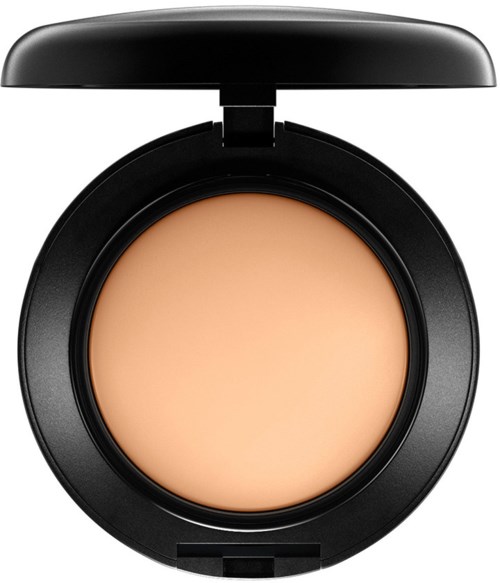 Ein kleiner schwarzer Make-up-Koffer mit runder Foundation und offenem Deckel.