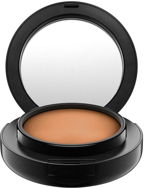 Schwarze Kompakt mit Spiegel und beige Foundation.