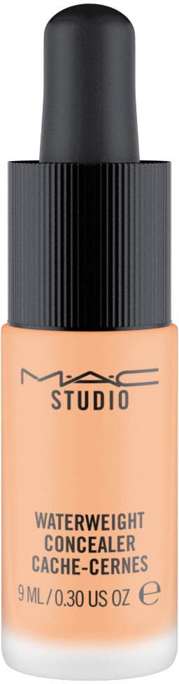 Det är en liten flaska MAC Studio Waterweight Concealer i en persikofärg.