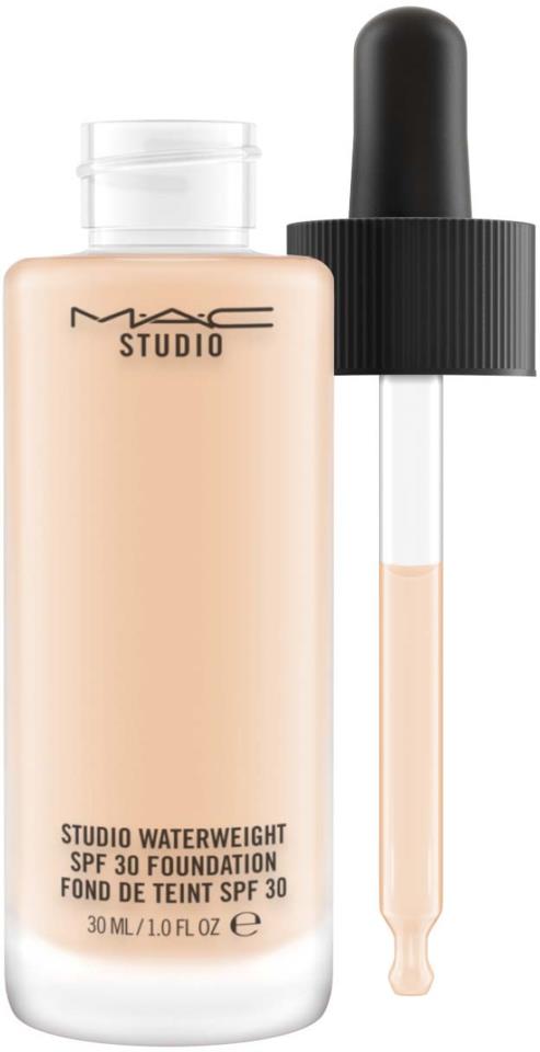 MAC Cosmetics Studio Waterweight Spf 30 /Pa++ Foundation Nc15