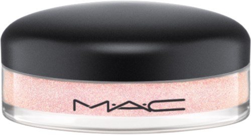 En liten rund behållare med rosa glittermakeup och svart lock, märkt MAC.