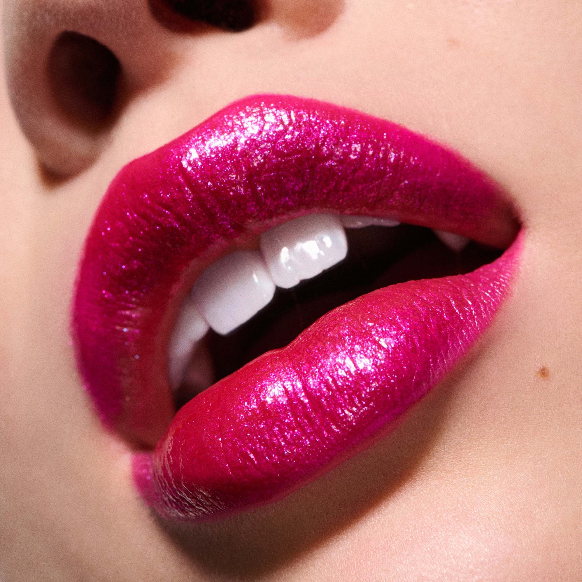 MAC Cosmetics Dazzlelips Crayon Candy Yum Yummy (obrázok 3)