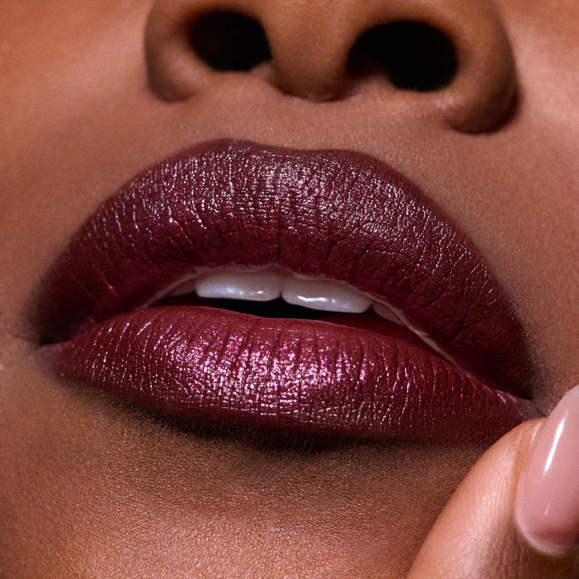 MAC Cosmetics Dazzlelips Crayon Grapeful (obrázok 5)