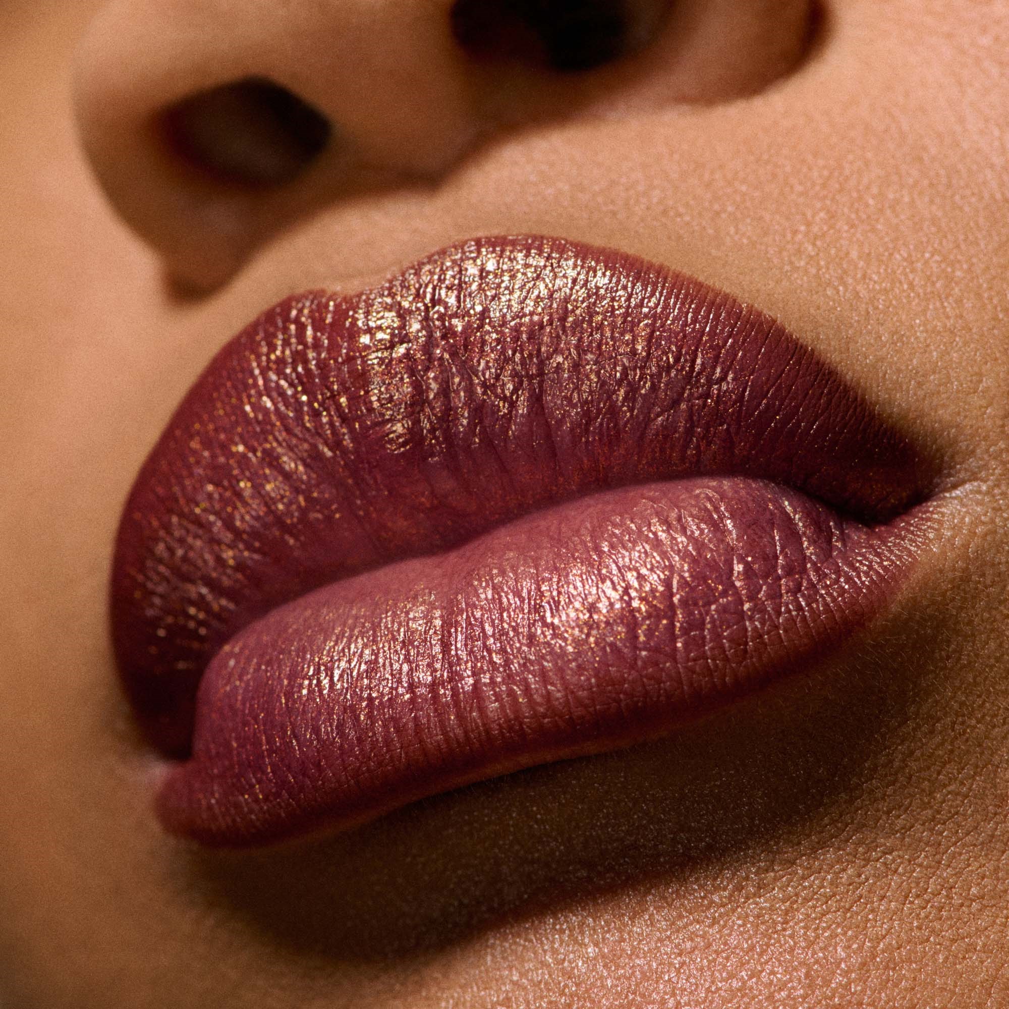 MAC Cosmetics Dazzlelips Crayon Mauve Matter (obrázok 4)