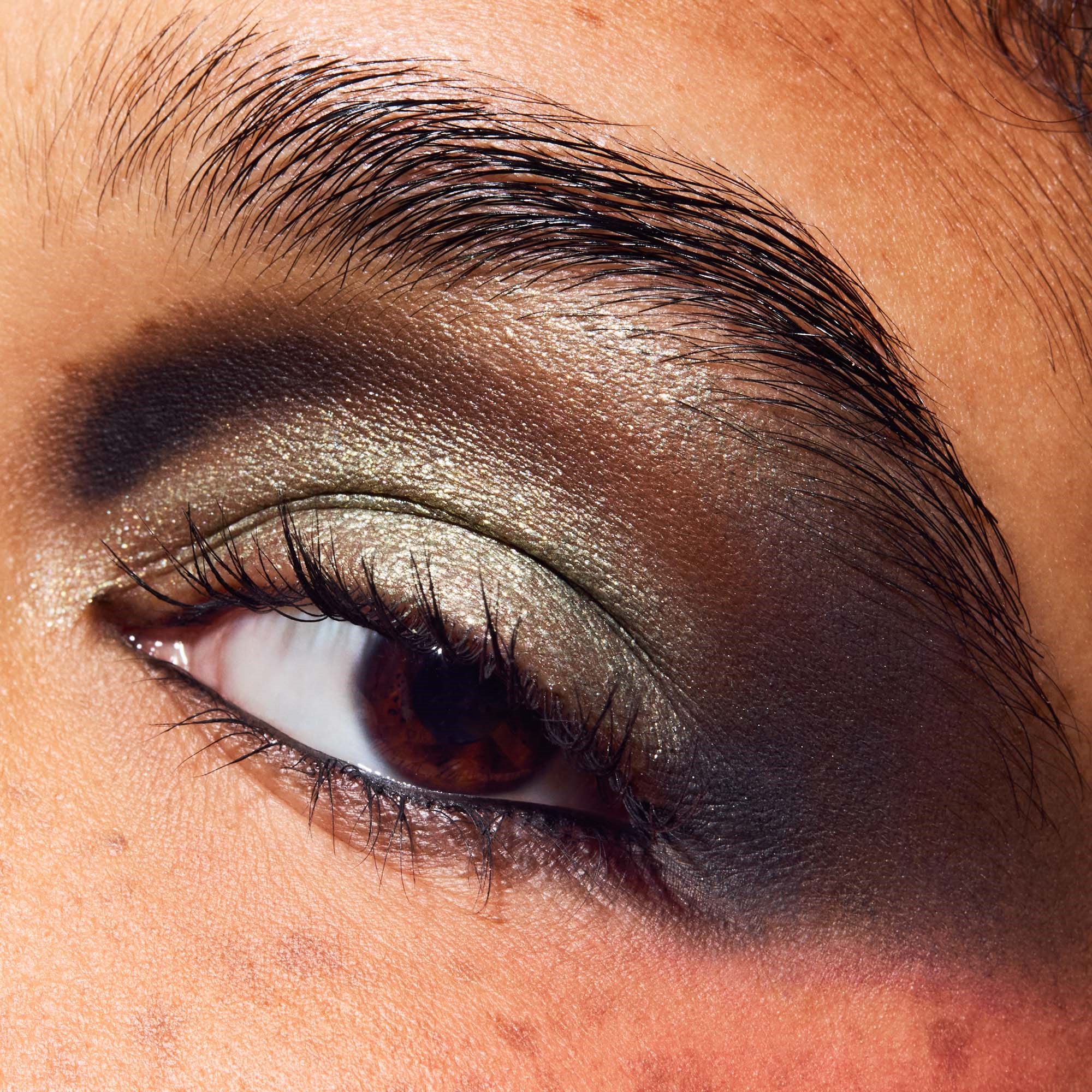 MAC Cosmetics Dazzleshadow Eye Shadow Stick Filthy Martini (obrázok 3)