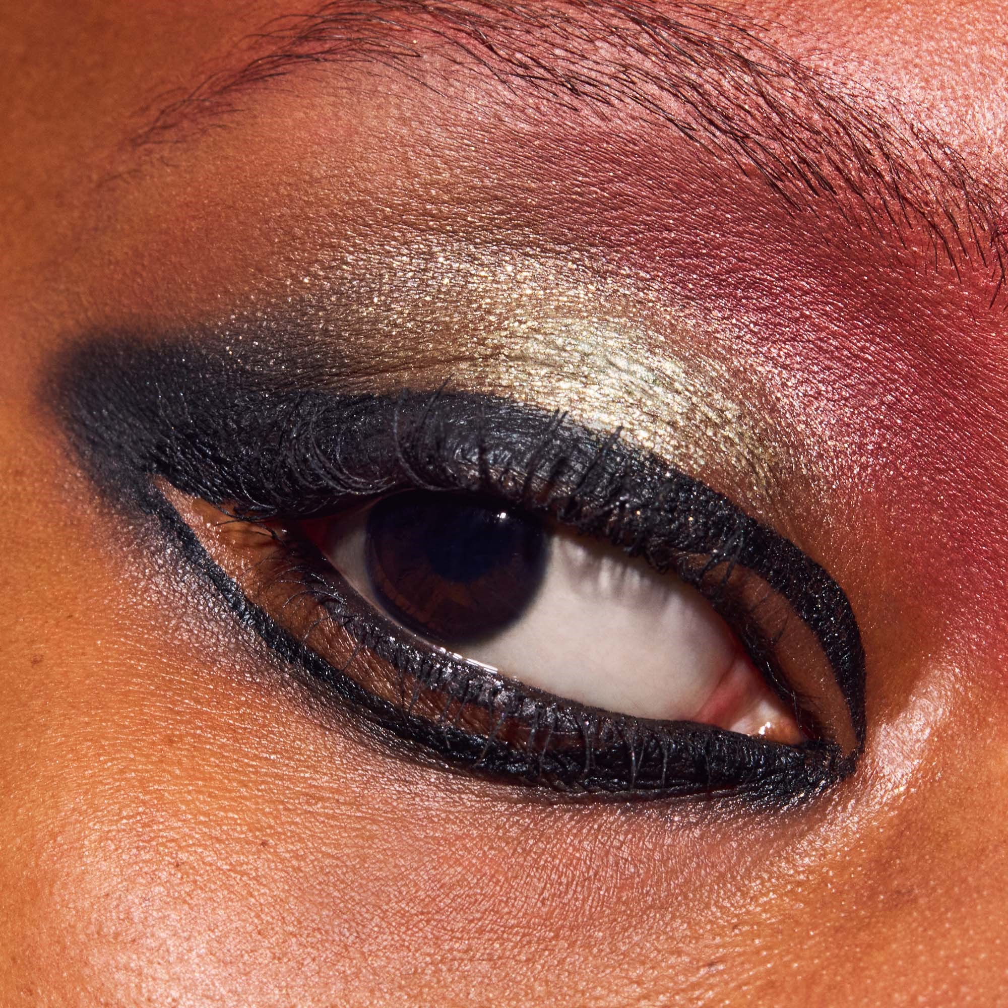 MAC Cosmetics Dazzleshadow Eye Shadow Stick Filthy Martini (obrázok 4)