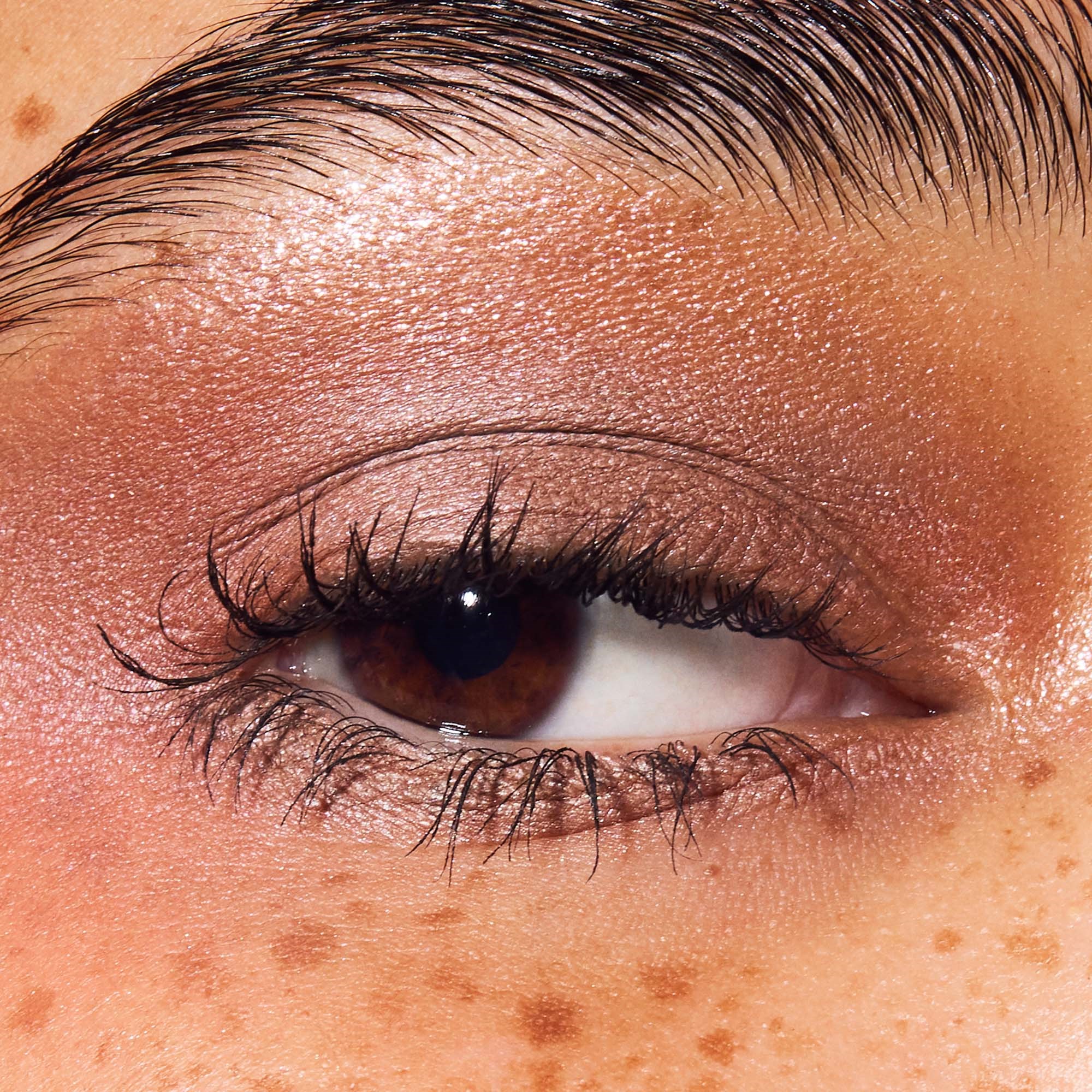 MAC Cosmetics Dazzleshadow Eye Shadow Stick Subliminal Spark (obrázok 3)