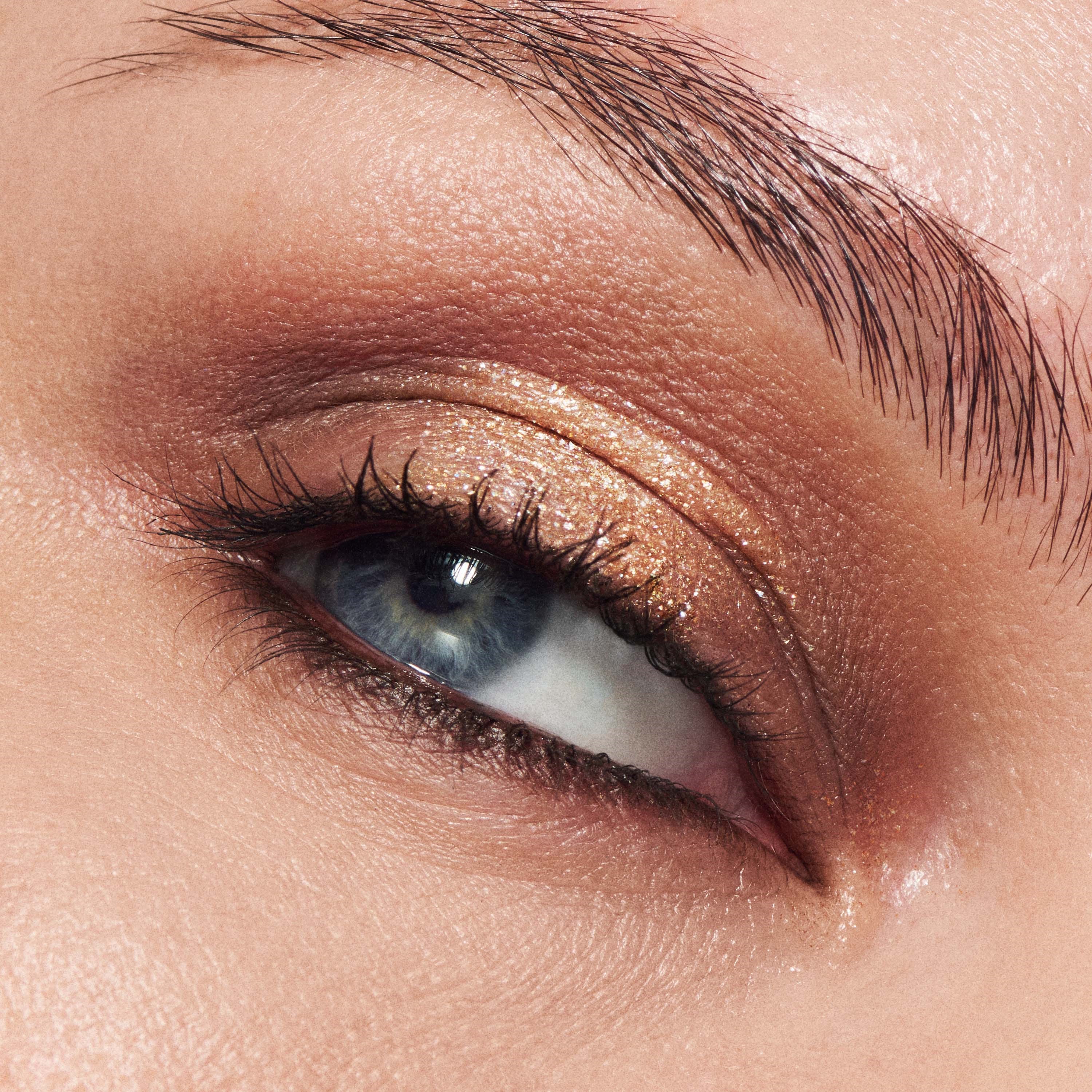 MAC Cosmetics Dazzleshadow Liquid Eye Shadow Flash Or Dash (obrázok 3)