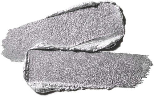 Dwa ślady metalicznego srebrnego makijażu lub farby na ciemnym tle.
