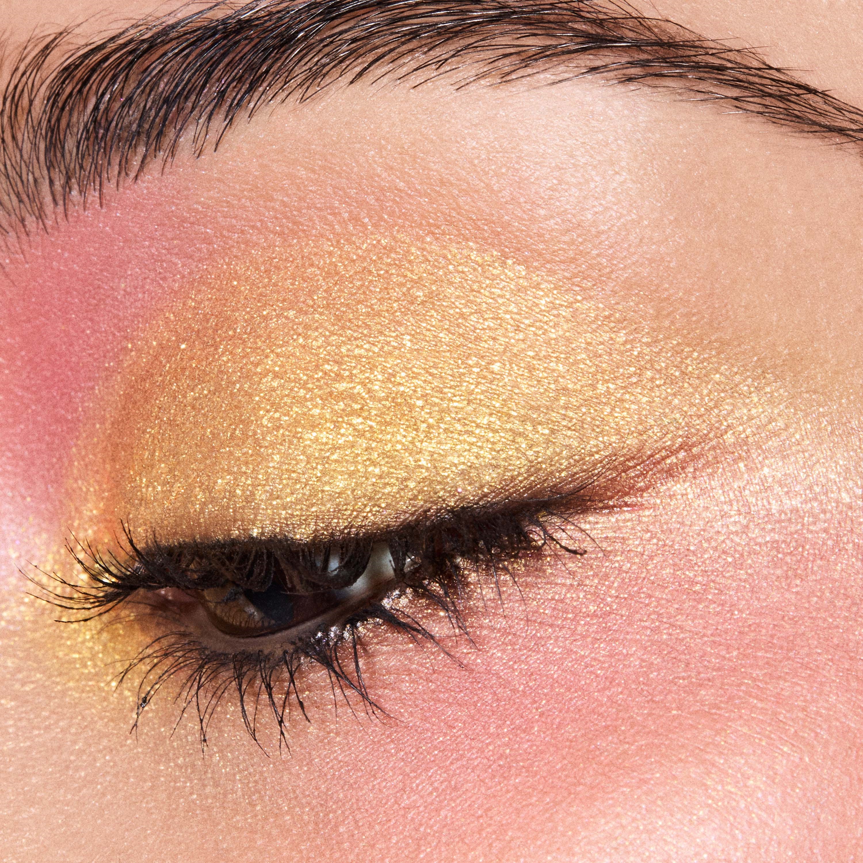 MAC Cosmetics Eye Shadow Metallic Allowance (obrázok 3)