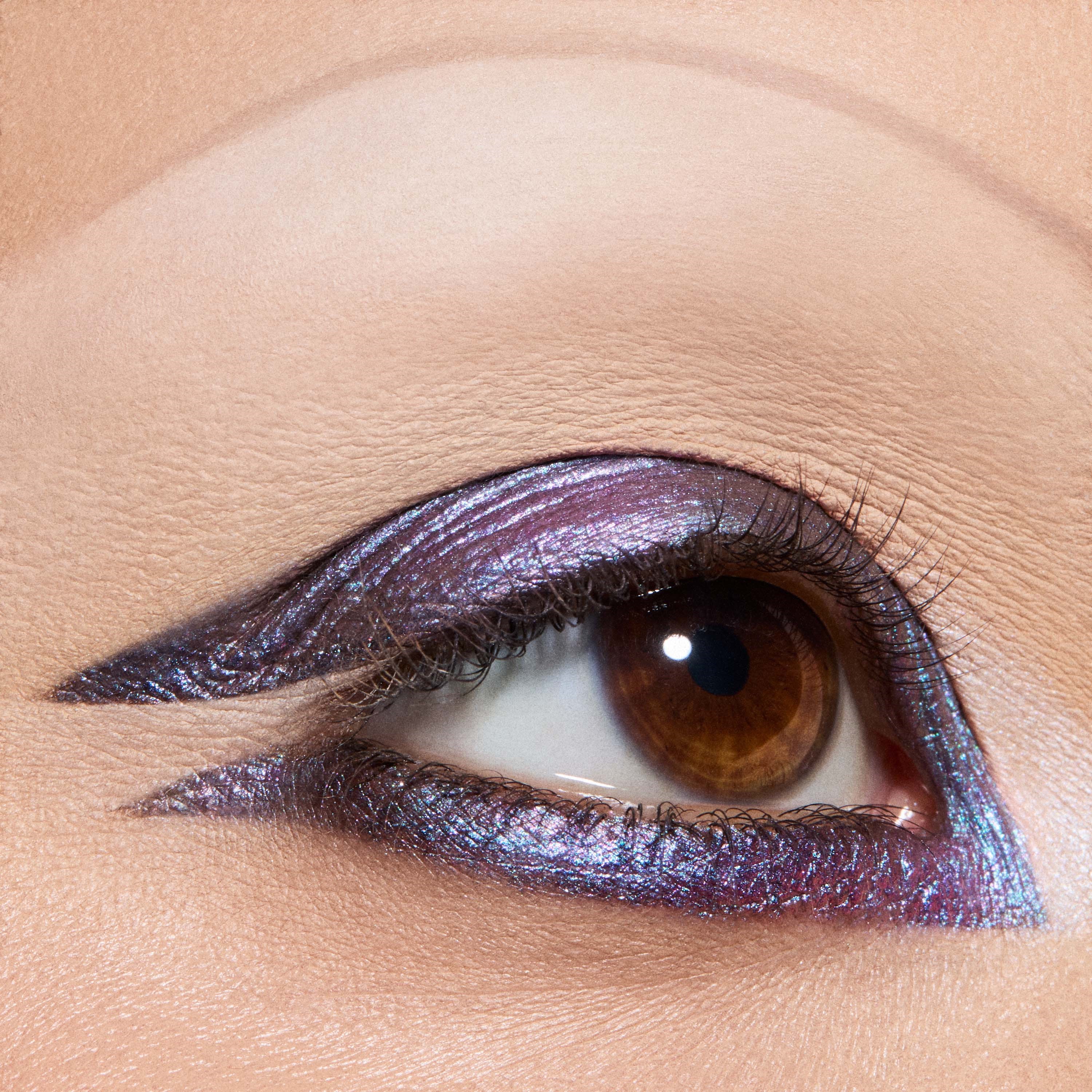 MAC Cosmetics Eye Shadow Shadeshift Chrome Ethereal (obrázok 3)