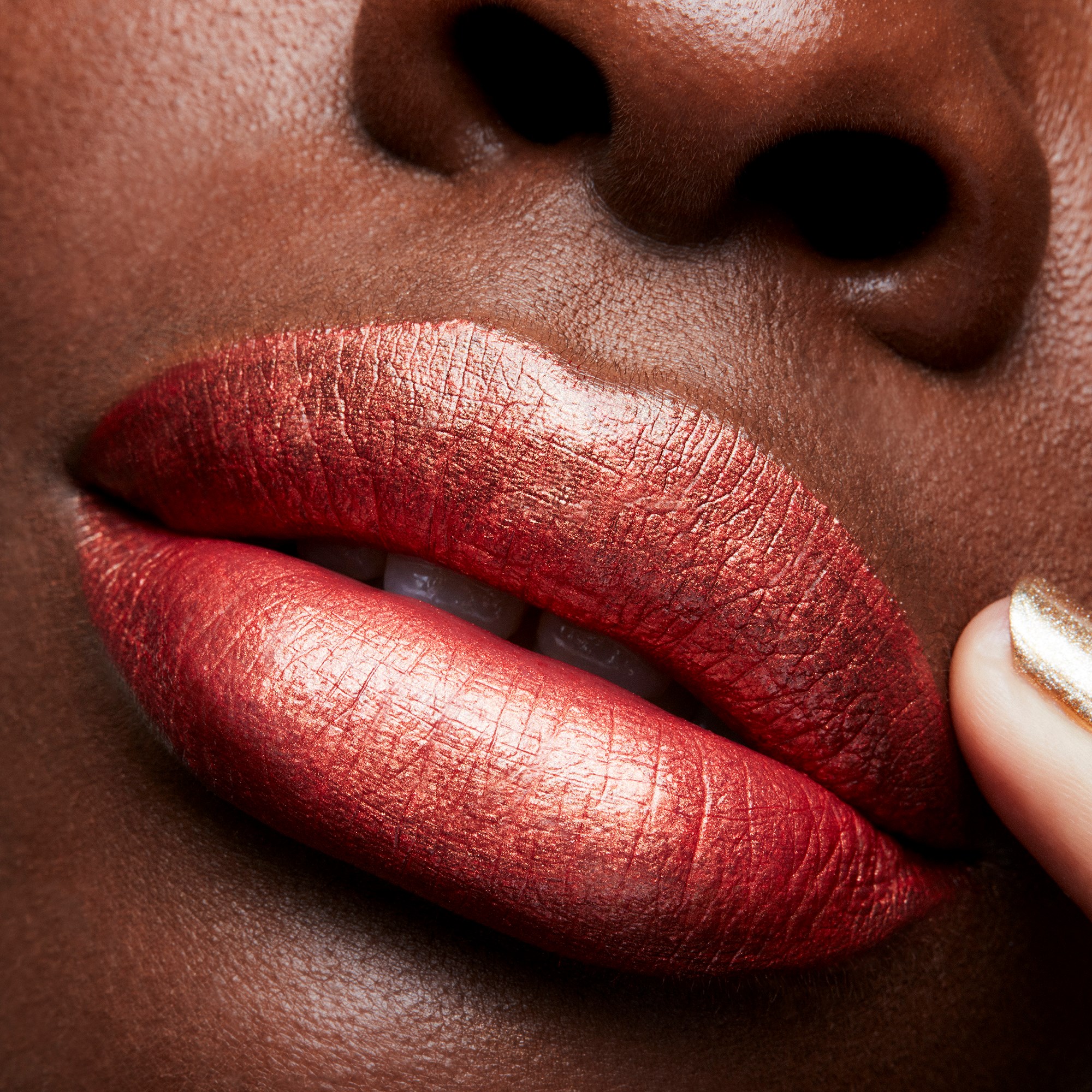 MAC Cosmetics Frost Lipstick Cb 96 (obrázok 4)