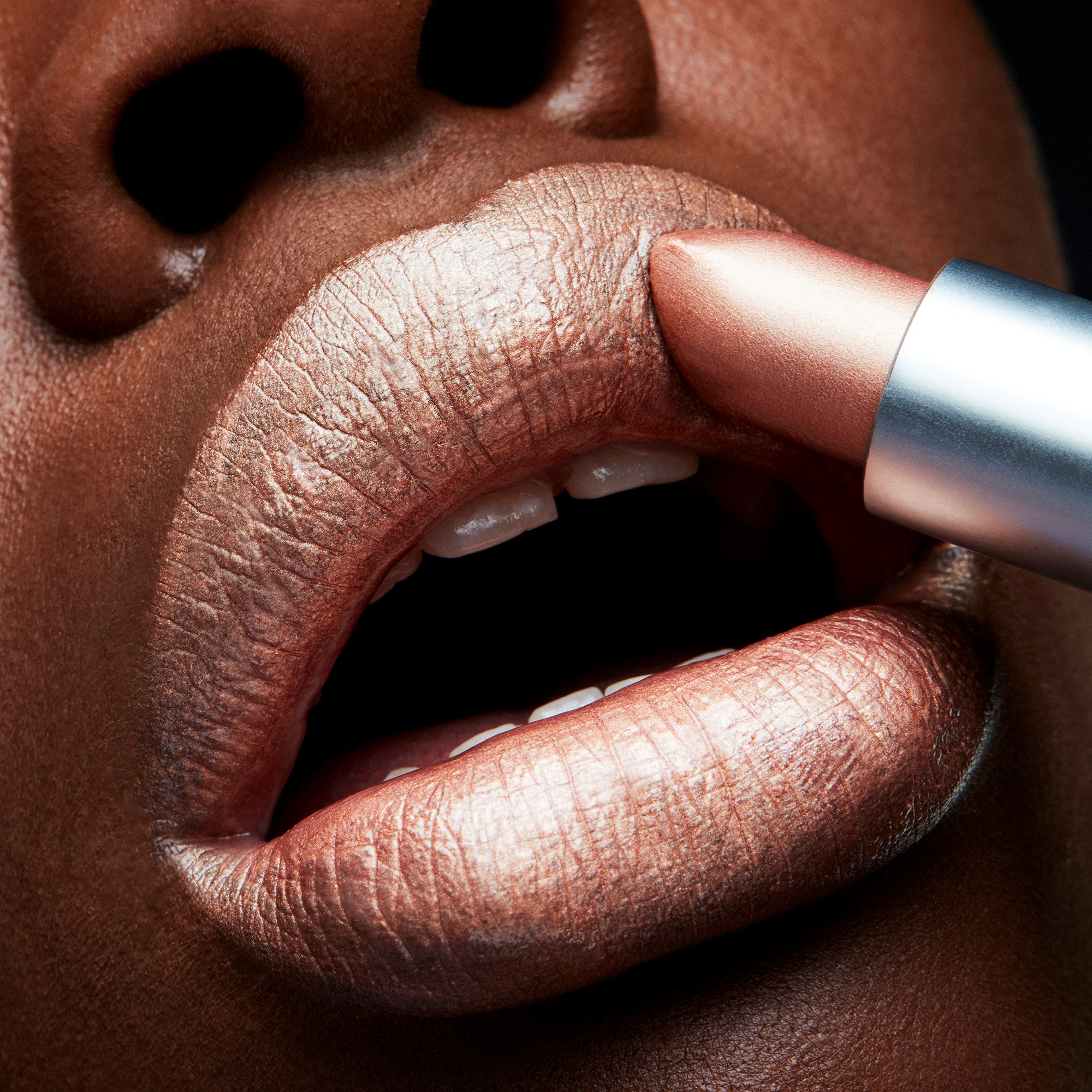 MAC Cosmetics Frost Lipstick Gel (obrázok 4)
