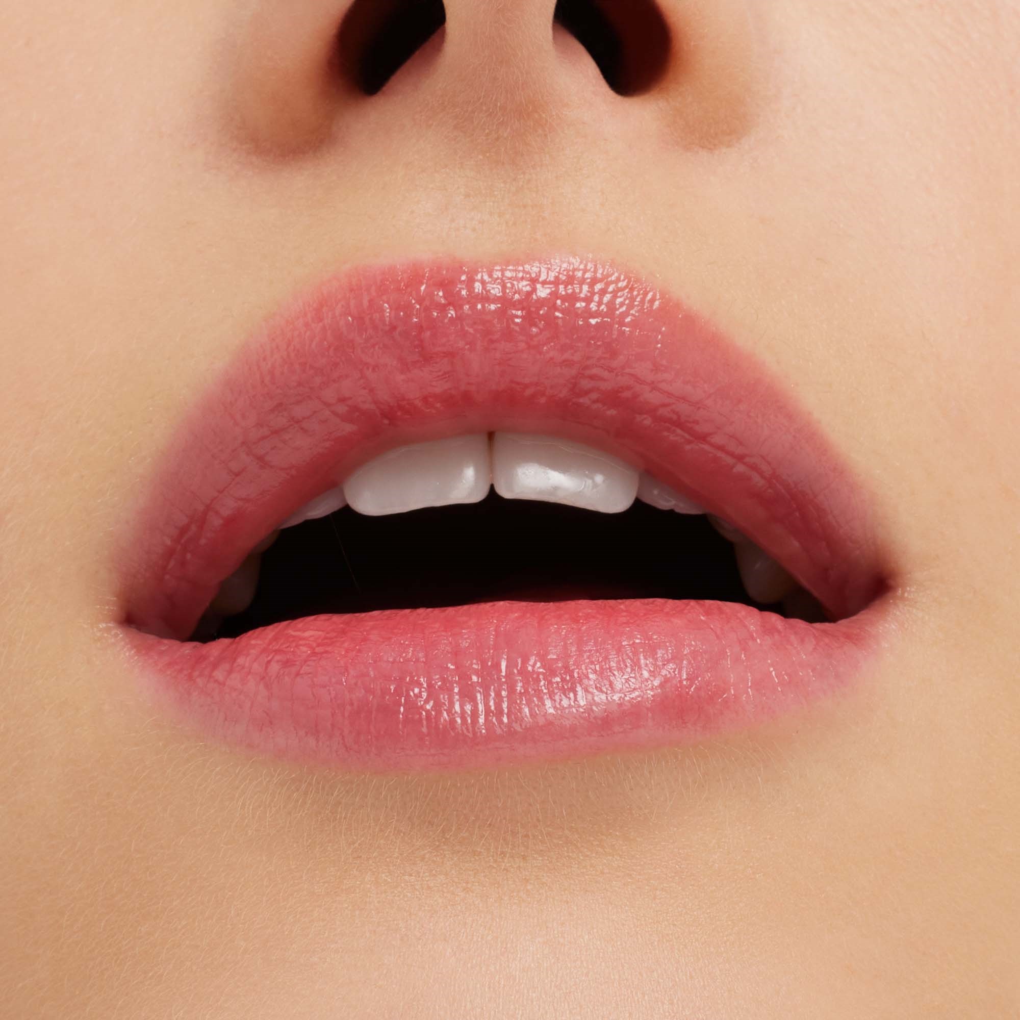 Alternativ bild 1 för MAC Cosmetics Mac Glow Play Lip Balm Introvert