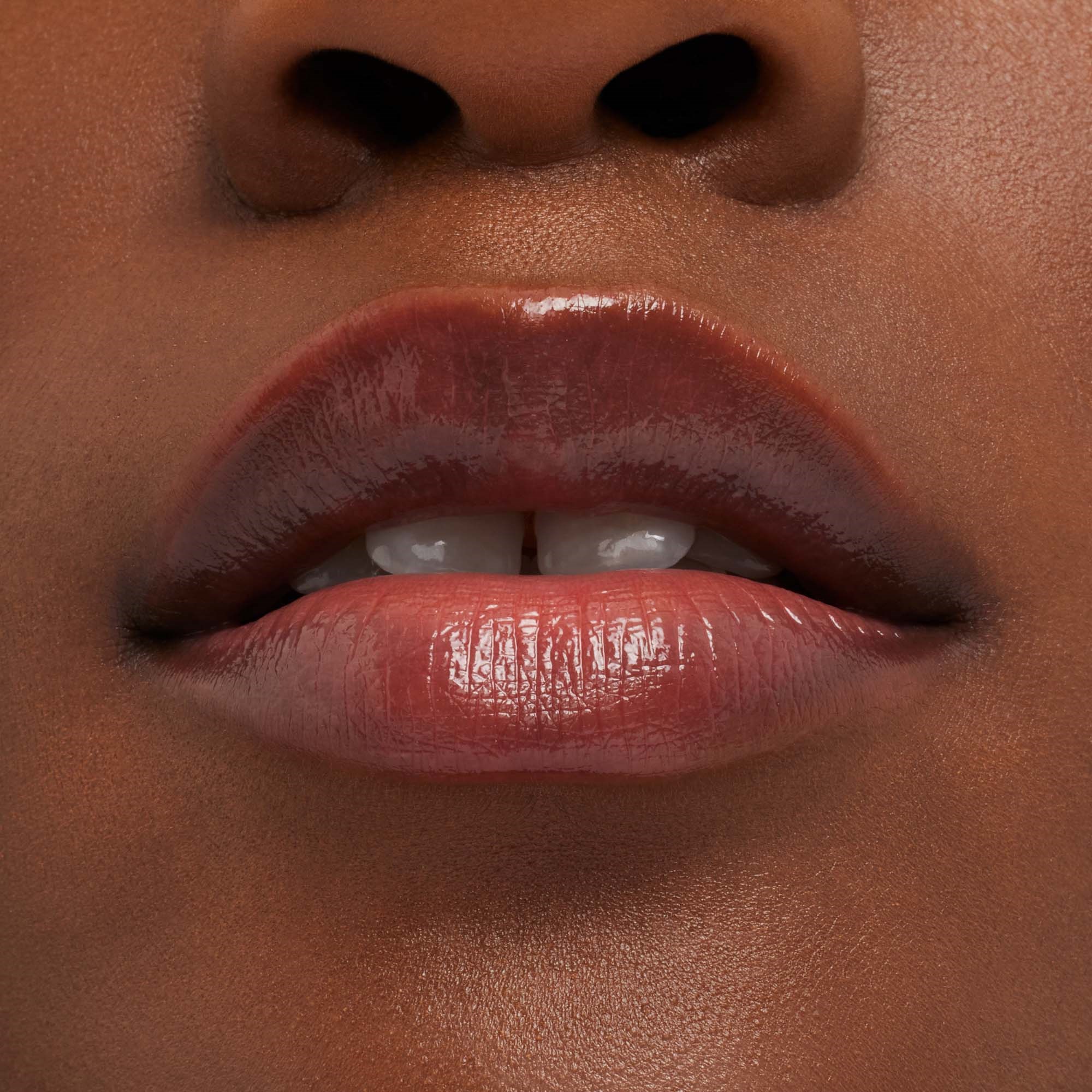 MAC Cosmetics Mac Glow Play Lip Balm Introvert (obrázok 4)