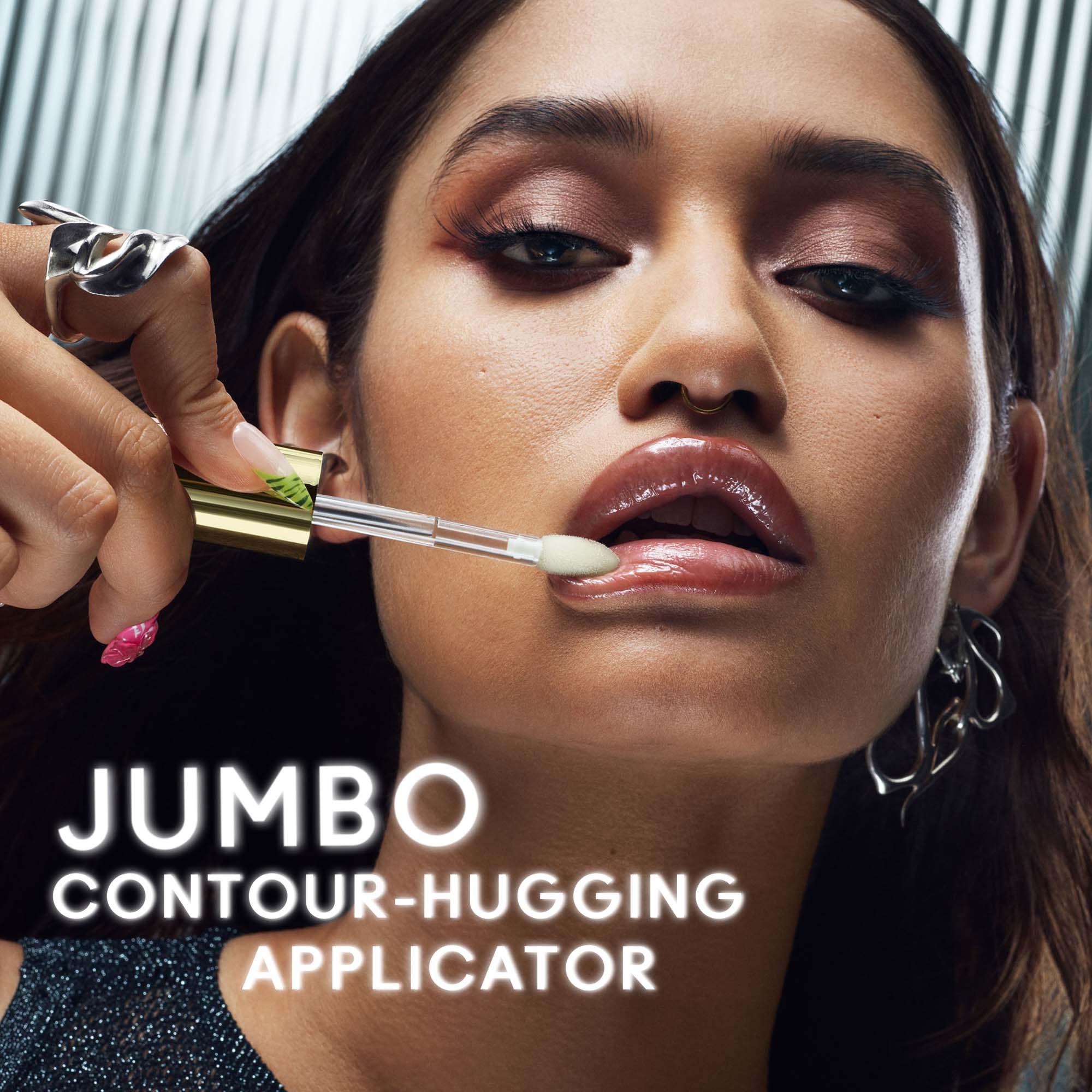 MAC Cosmetics Lipglass Blow Plumping Oil Ginger Zinger (obrázok 3)