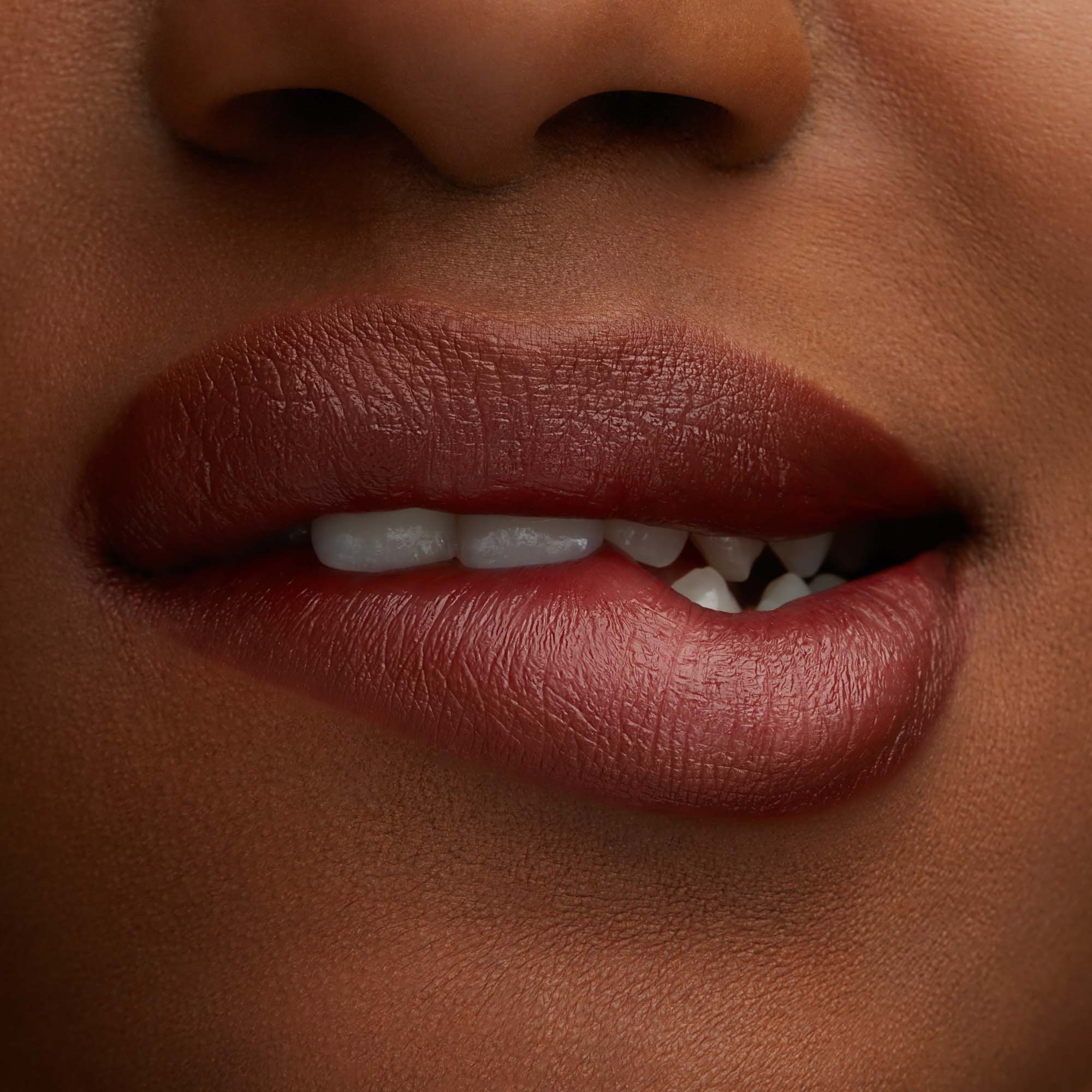 MAC Cosmetics Lustreglass Lipstick 30 Spice It Up! (obrázok 4)