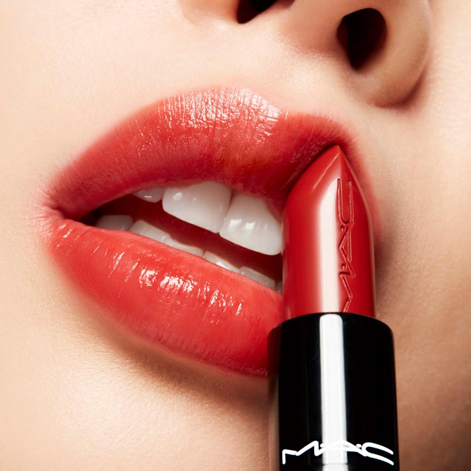 MAC Lustreglass Lipstick Chili Popper 3 g