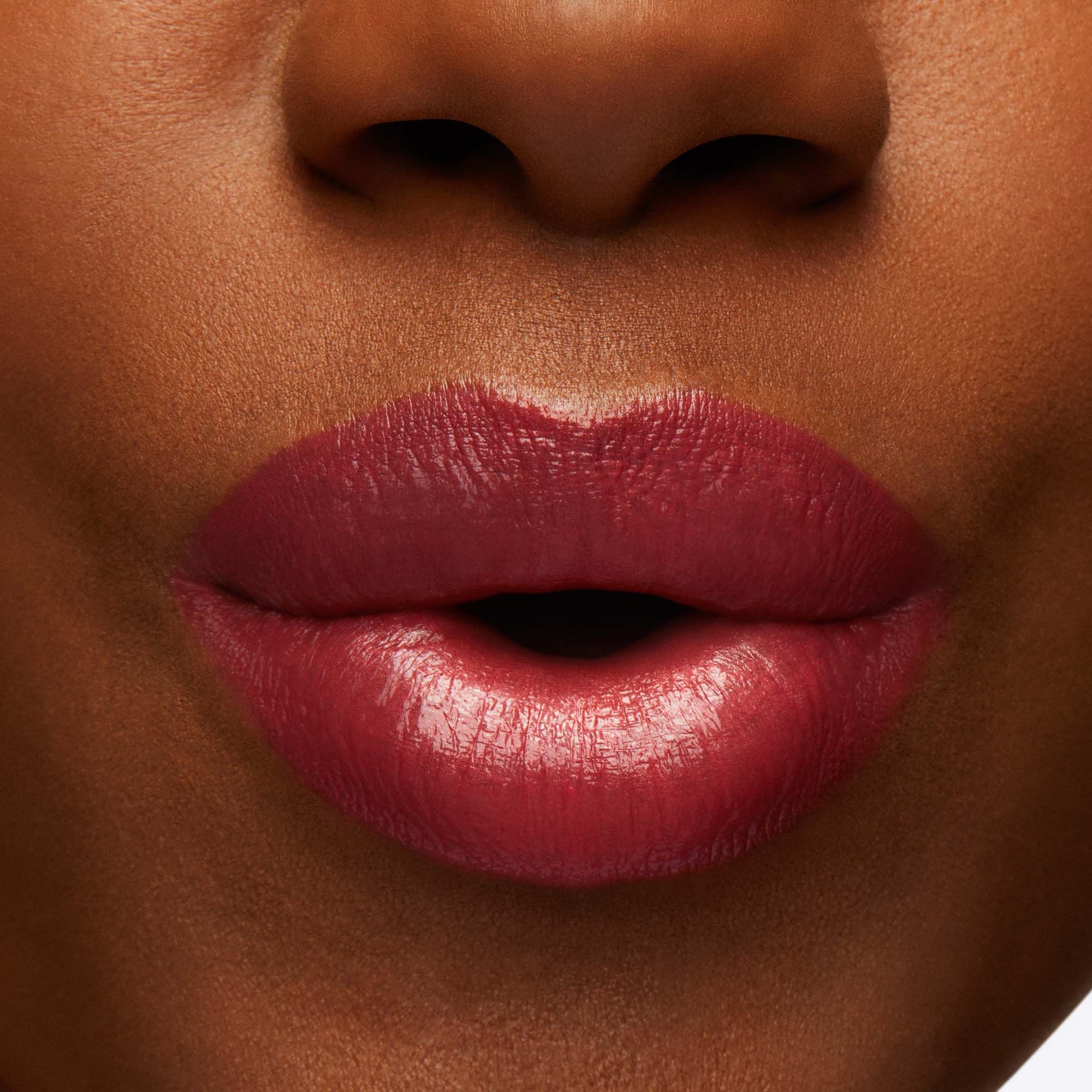MAC Cosmetics Lustreglass Lipstick Gummy Bare (obrázok 4)