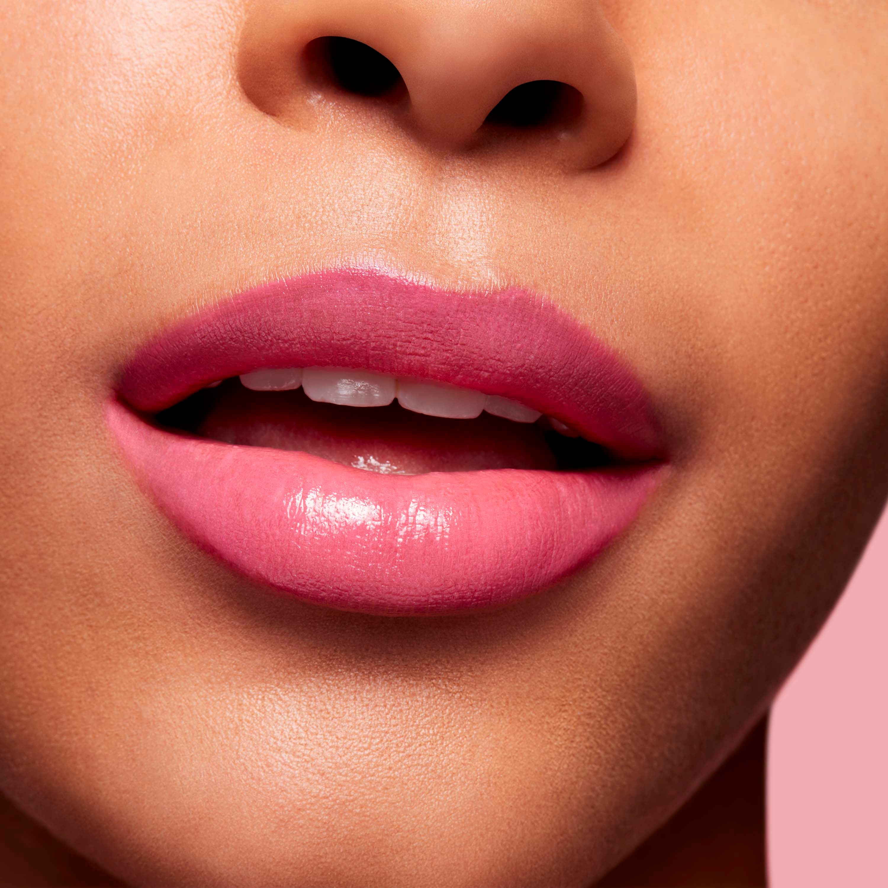 MAC Cosmetics Lustreglass Pomadka do ust No Photos (obrázok 3)
