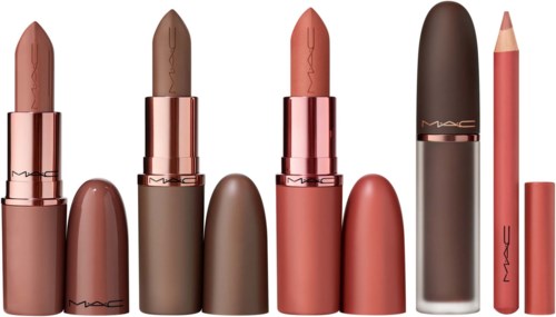 En række af fire læbestifter i nuancer af nude og lyserød, med en flydende læbestift i sort tube og en matchende lipliner.