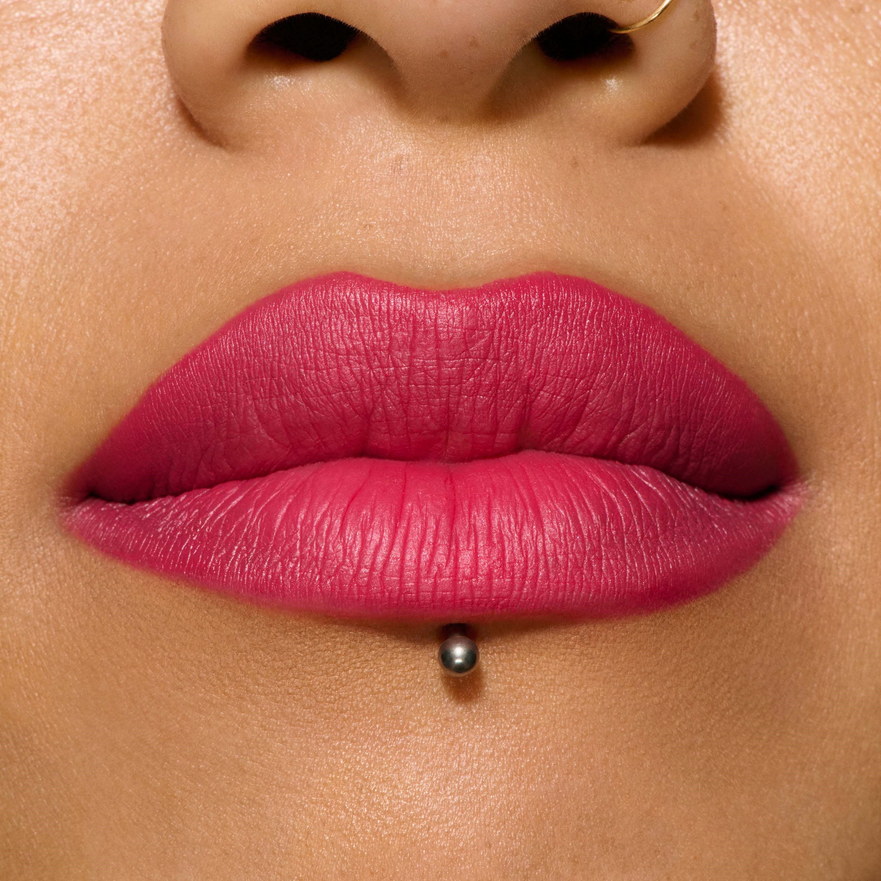 MAC Cosmetics Macximal Silky Matte Lipstick Hot Girl Pink (obrázok 4)