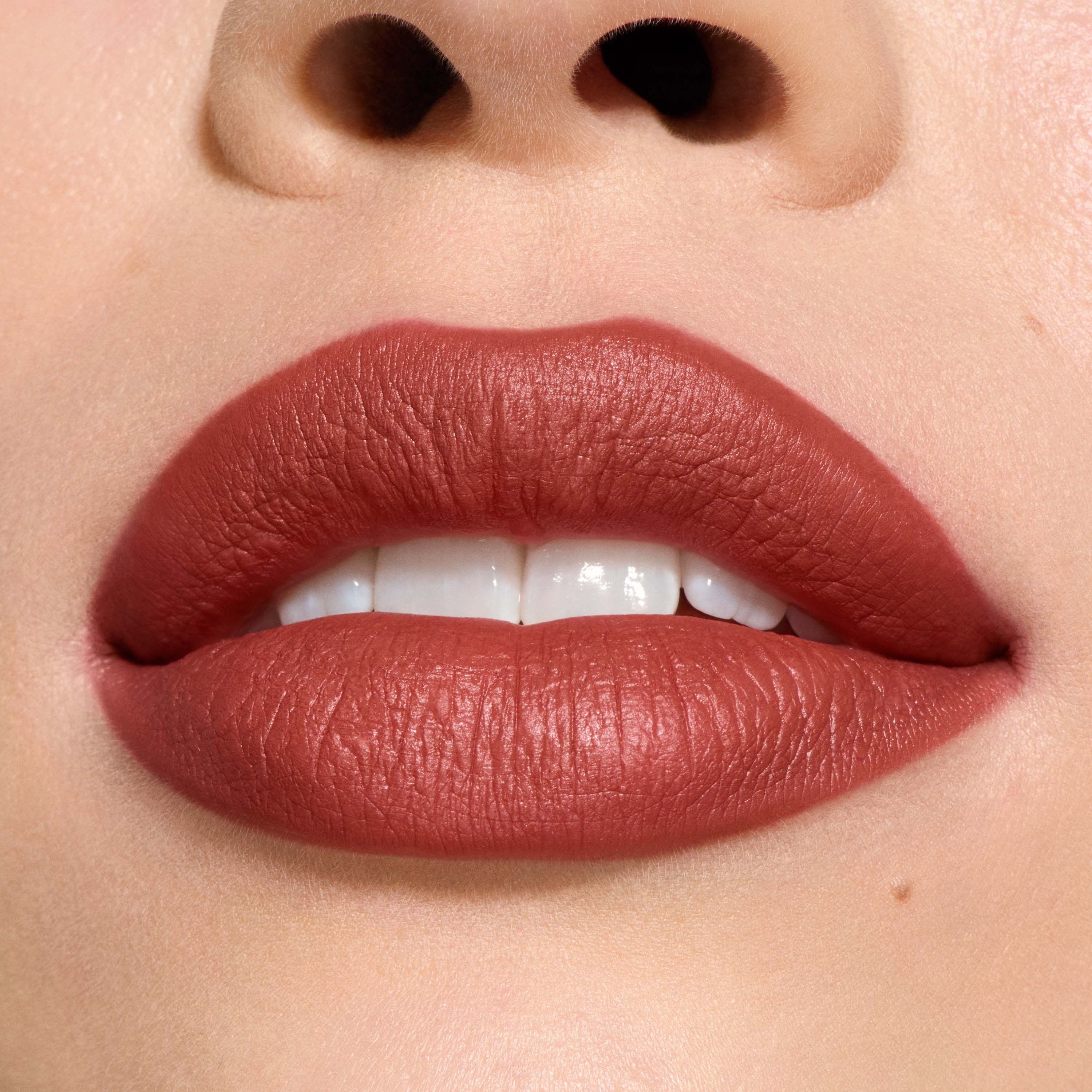 MAC Cosmetics Macximal Silky Matte Lipstick Unbothered (obrázok 3)