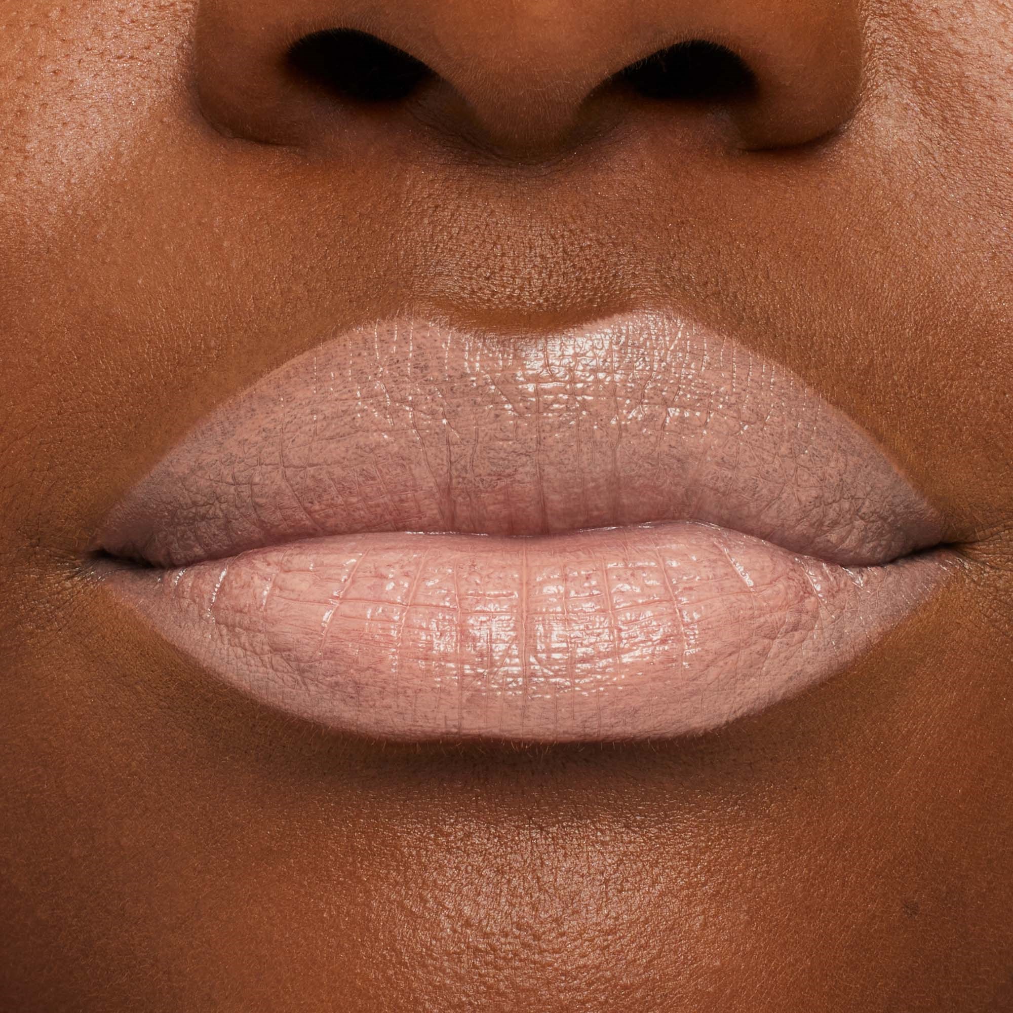 MAC Cosmetics Macximal Sleek Satin Lipstick Crème D'Nude (obrázok 4)