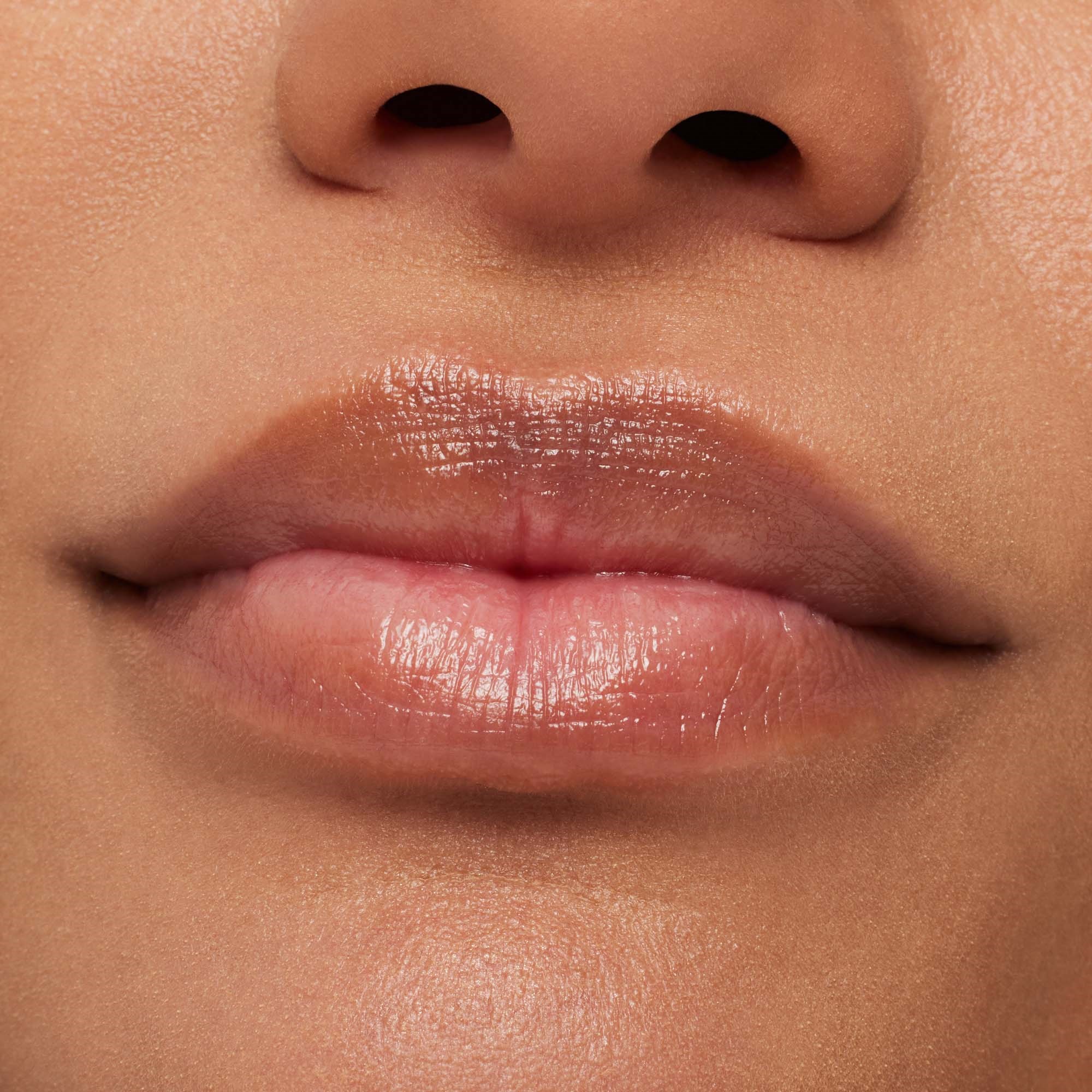 MAC Cosmetics Macximal Sleek Satin Lipstick In The Clear (obrázok 3)