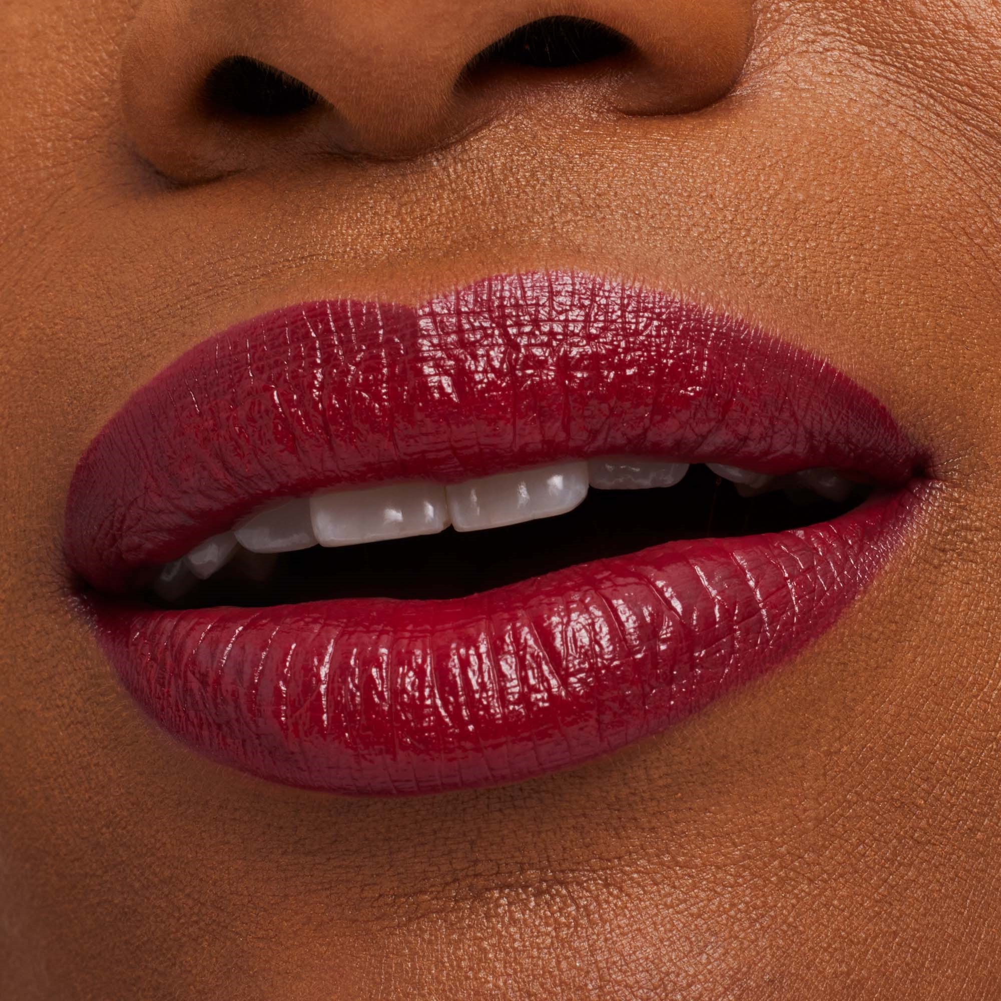 MAC Cosmetics Macximal Sleek Satin Lipstick Lovers Only (obrázok 4)