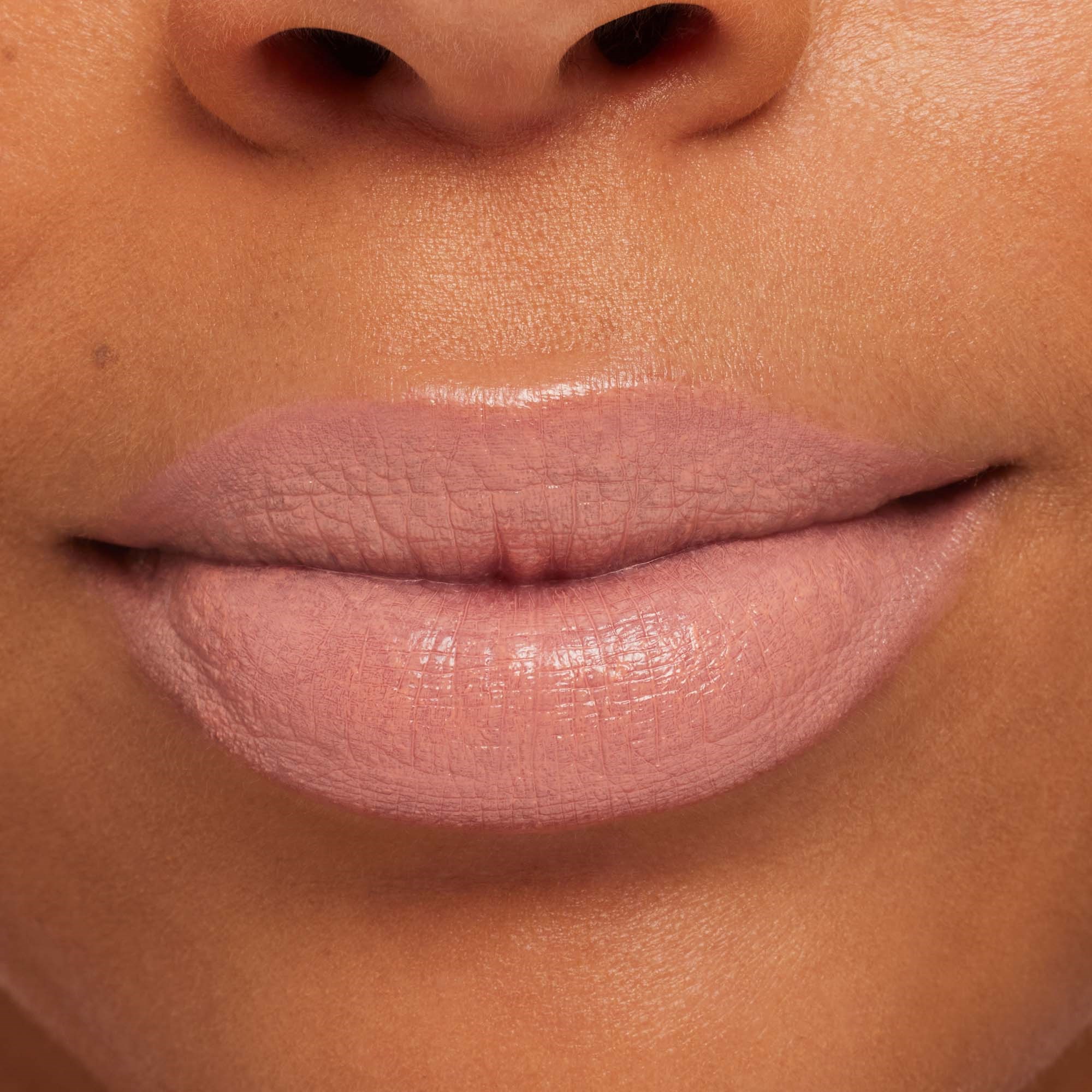 MAC Cosmetics Macximal Sleek Satin Lipstick Myth (obrázok 3)
