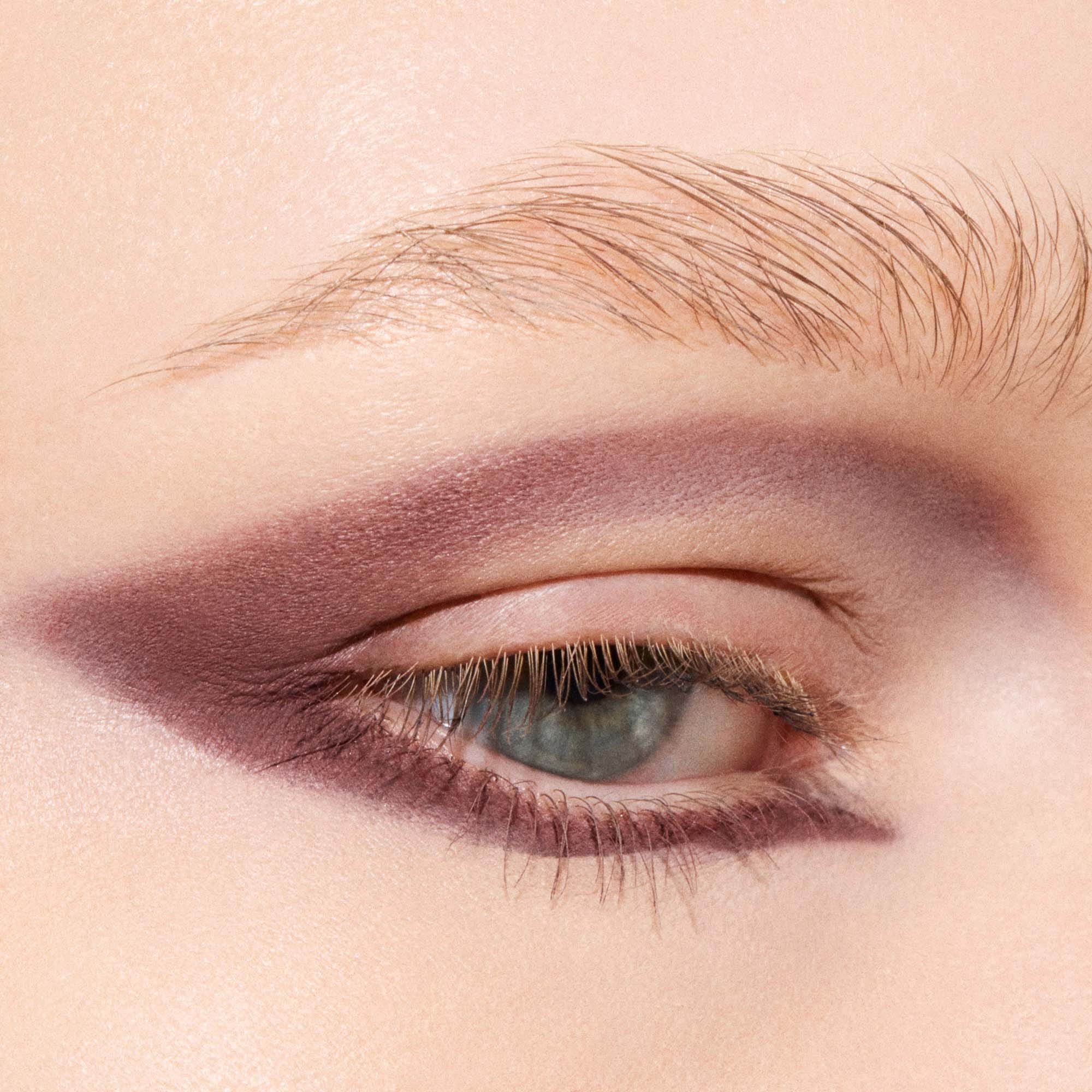 MAC Cosmetics Multisculpt Matte Pinot Noir (obrázok 3)