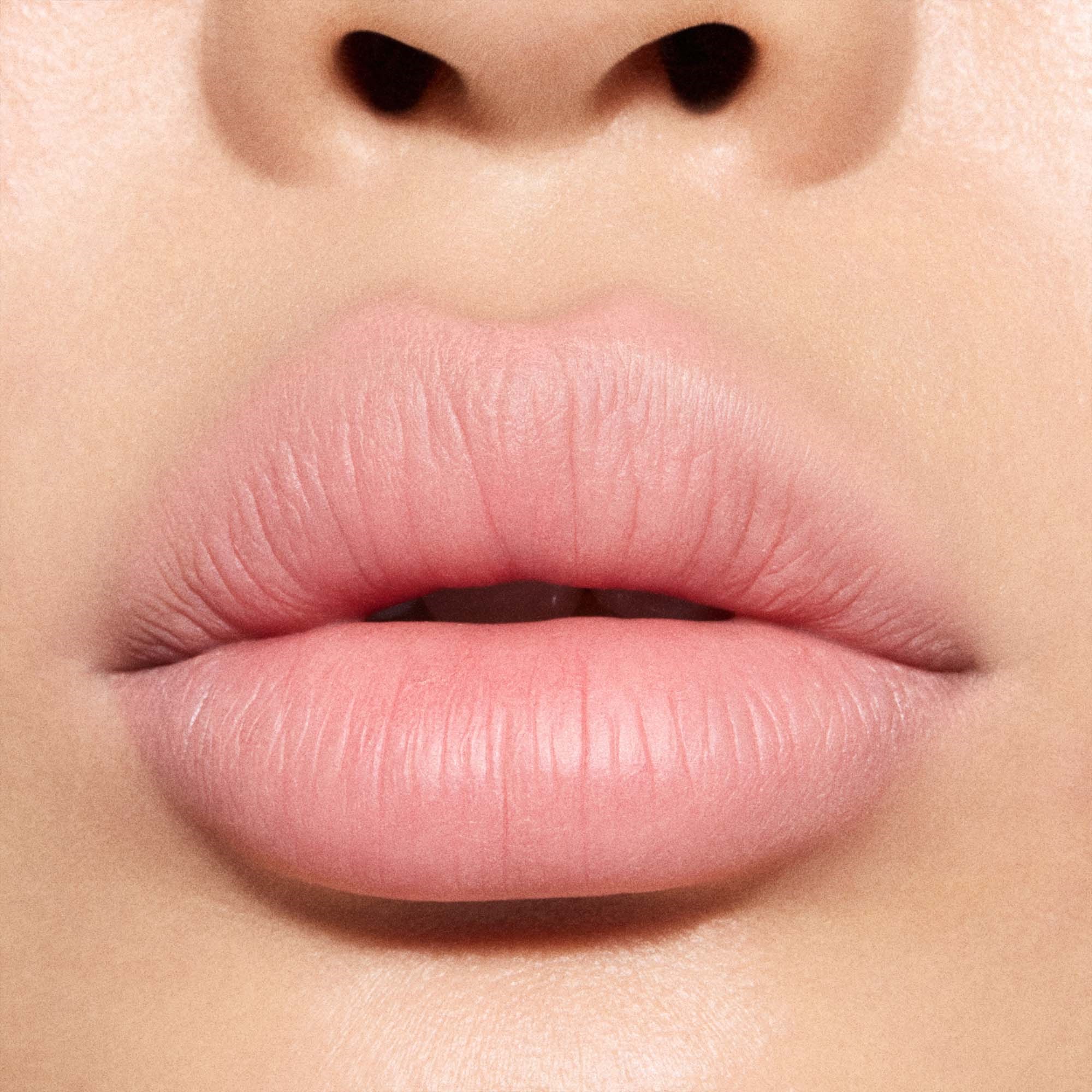 MAC Cosmetics Powder Kiss Hazy Matte Lipstick Be My Bridesmaid (obrázok 3)