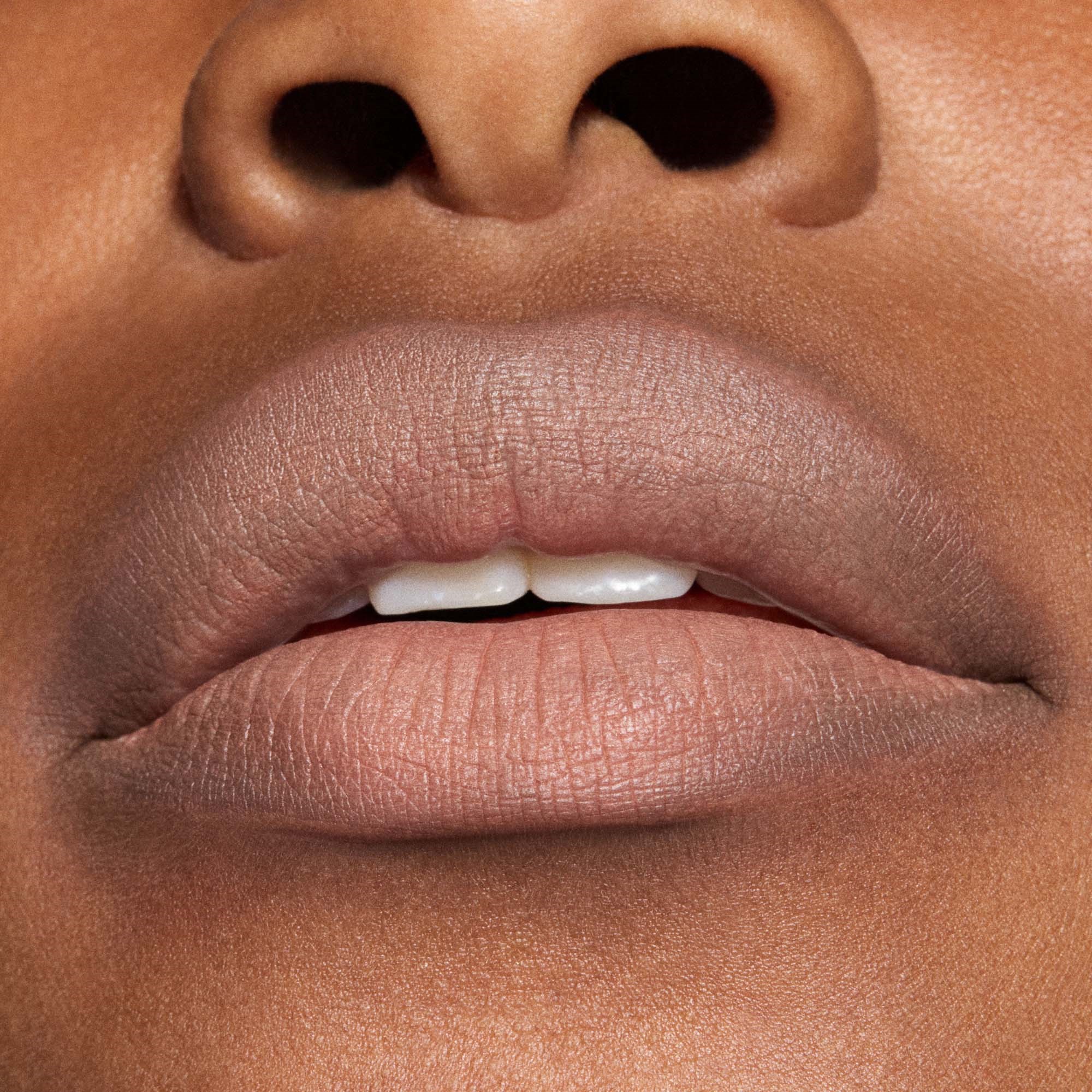 MAC Cosmetics Powder Kiss Hazy Matte Lipstick Big Promotion (obrázok 5)