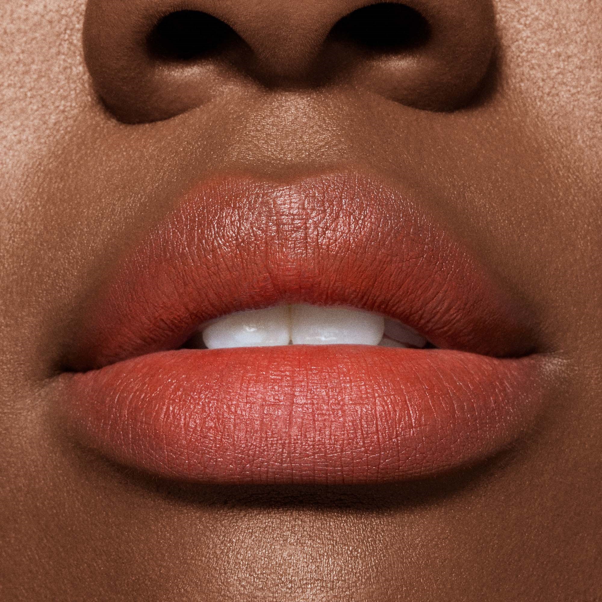 MAC Cosmetics Powder Kiss Hazy Matte Lipstick Marrakesh-Mere (obrázok 5)