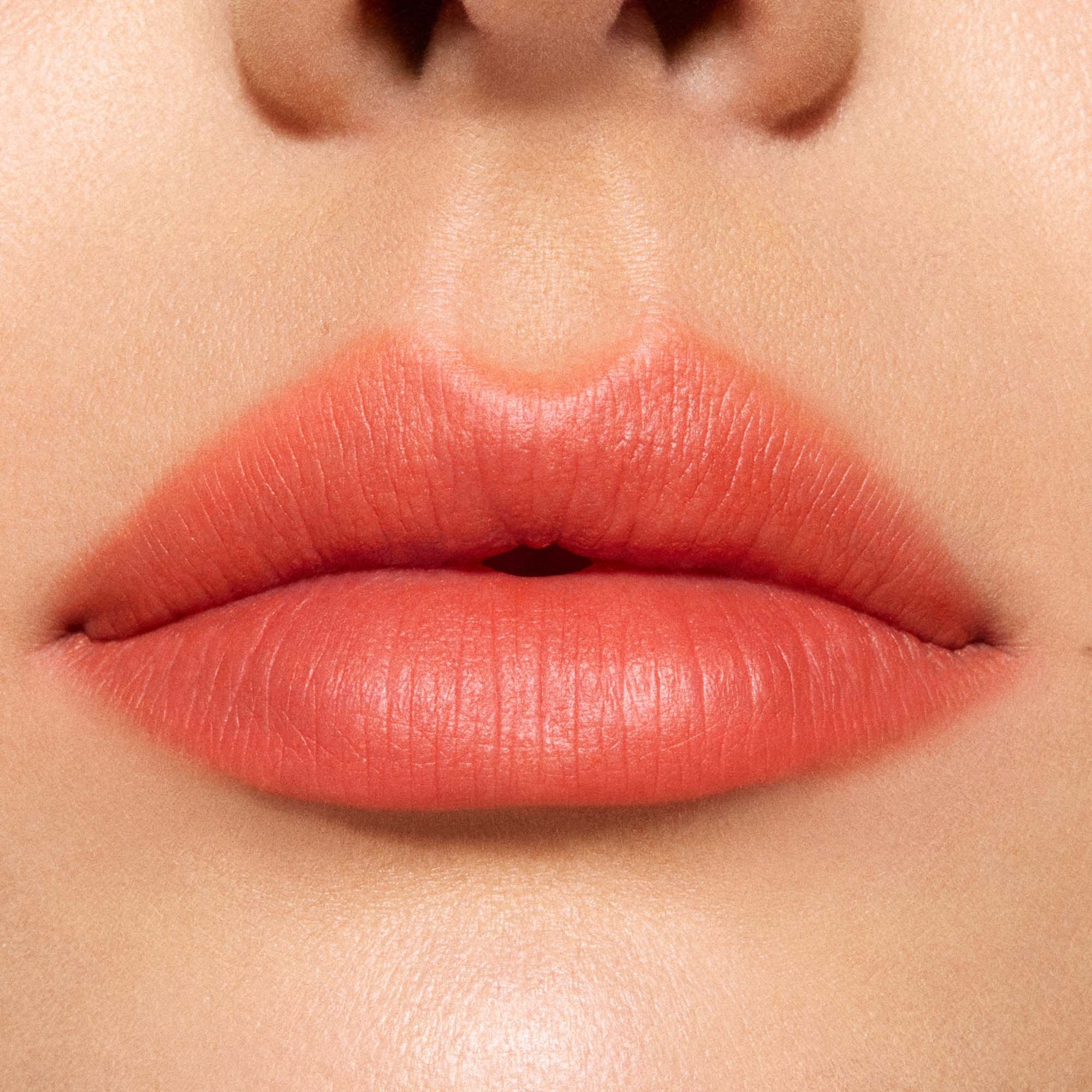 MAC Cosmetics Powder Kiss Hazy Matte Lipstick My Best Life (obrázok 3)