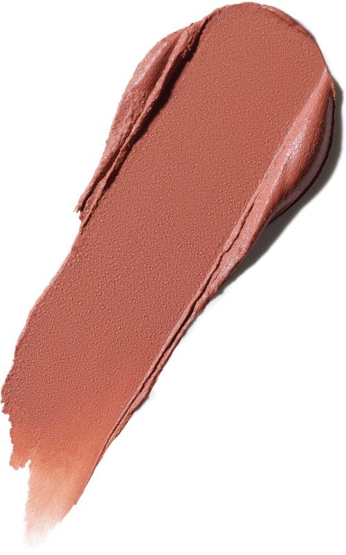 Een gladde, bruinroze make-upstaal of lippenstiftvlek op een witte achtergrond.