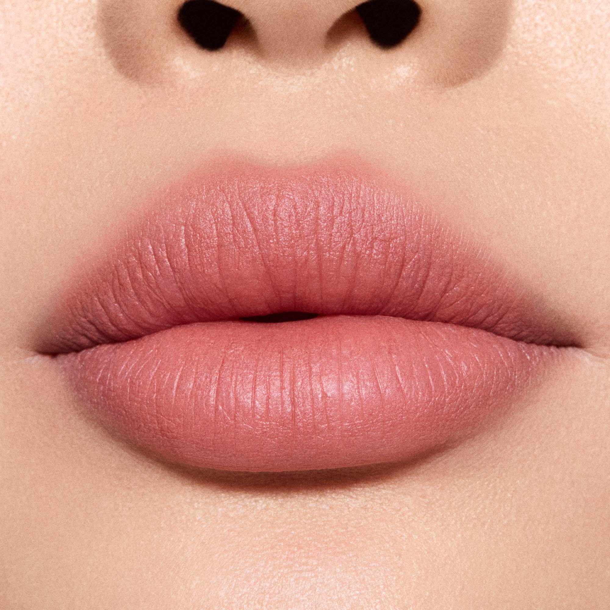 MAC Cosmetics Powder Kiss Hazy Matte Lipstick Teddy 2.0 (obrázok 3)