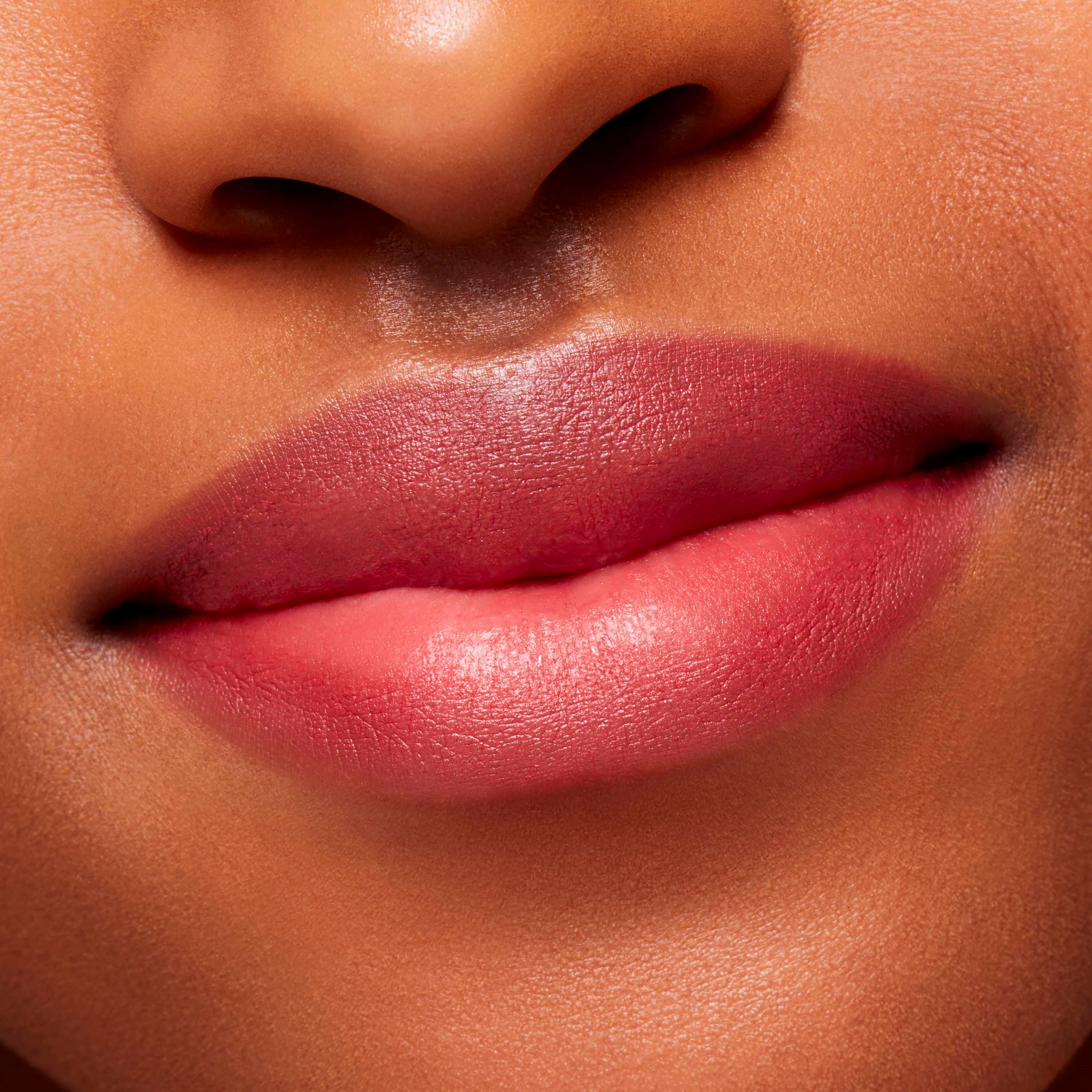 MAC Cosmetics Powder Kiss Powder Kiss Velvet Blur Slim Stick Stay Curi (obrázok 4)