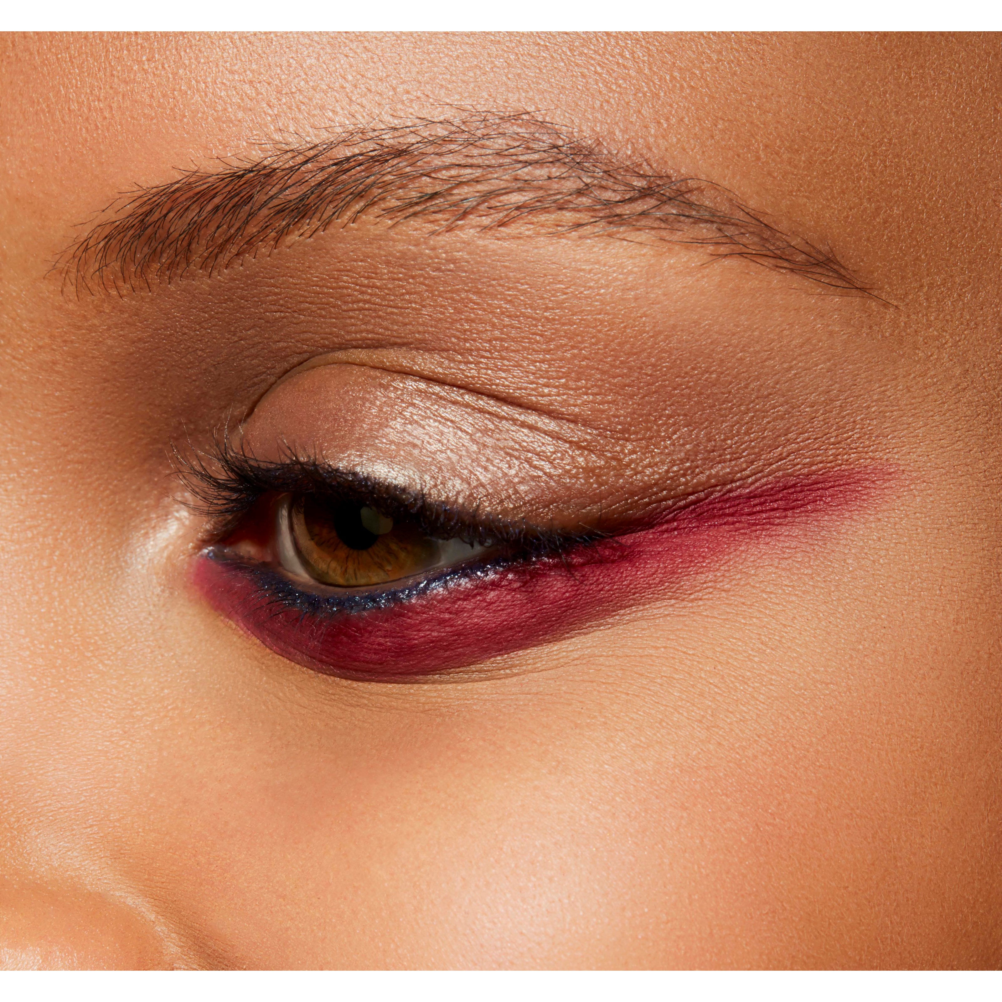 MAC Cosmetics Powder Kiss Powder Kiss Single Eyeshadow A Little Tamed (obrázok 4)
