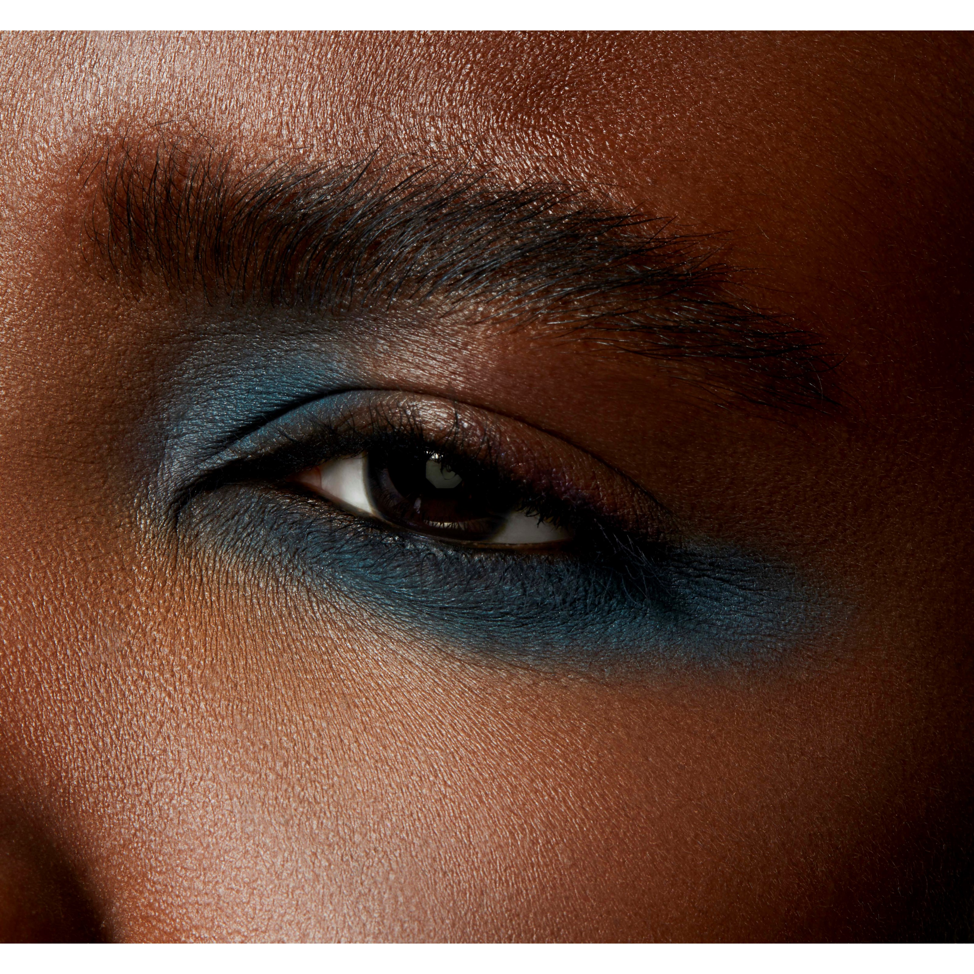 MAC Cosmetics Powder Kiss Powder Kiss Single Eyeshadow Good Jeans (obrázok 5)