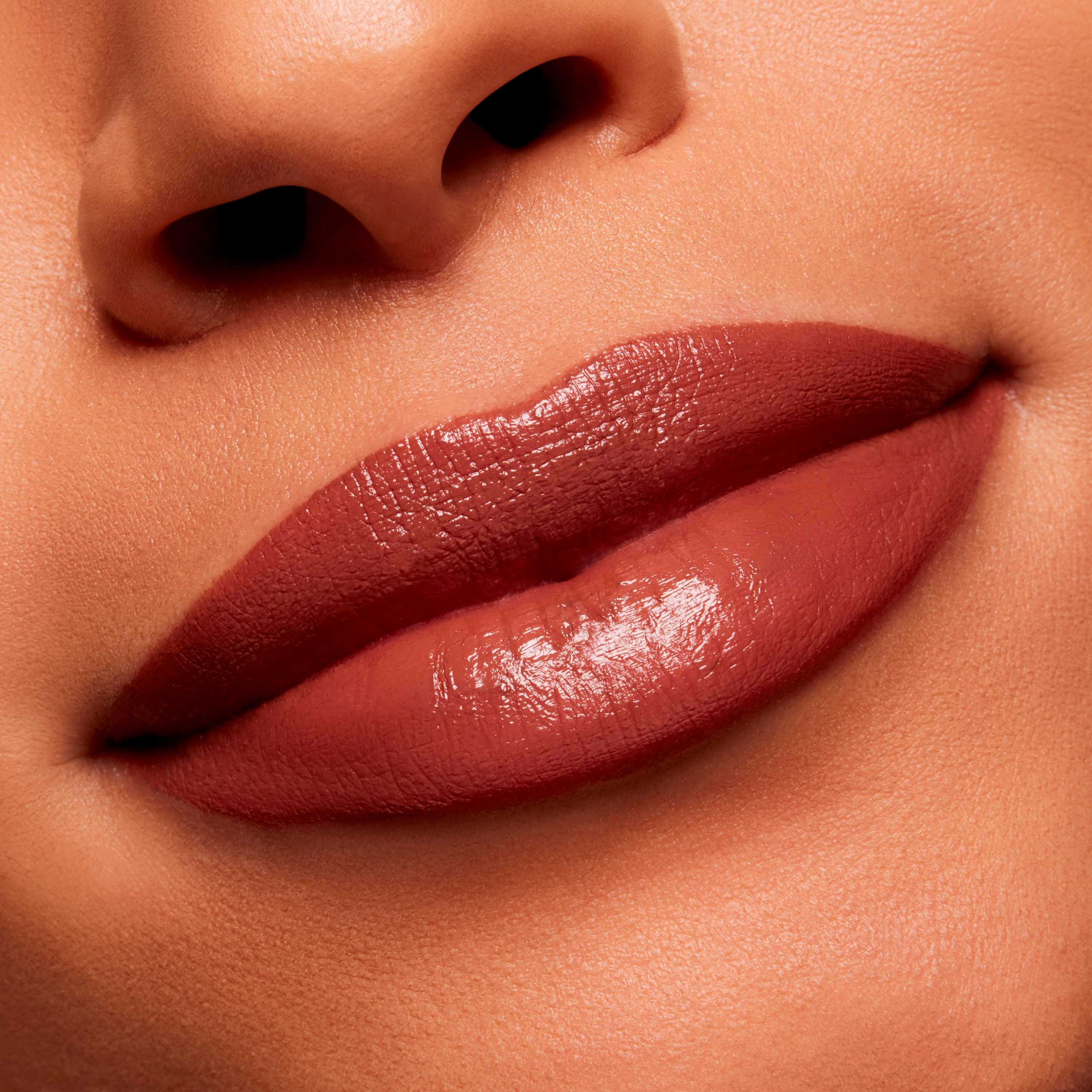 MAC Cosmetics Powder Kiss Velvet Blur Slim Stick Spice World (obrázok 3)