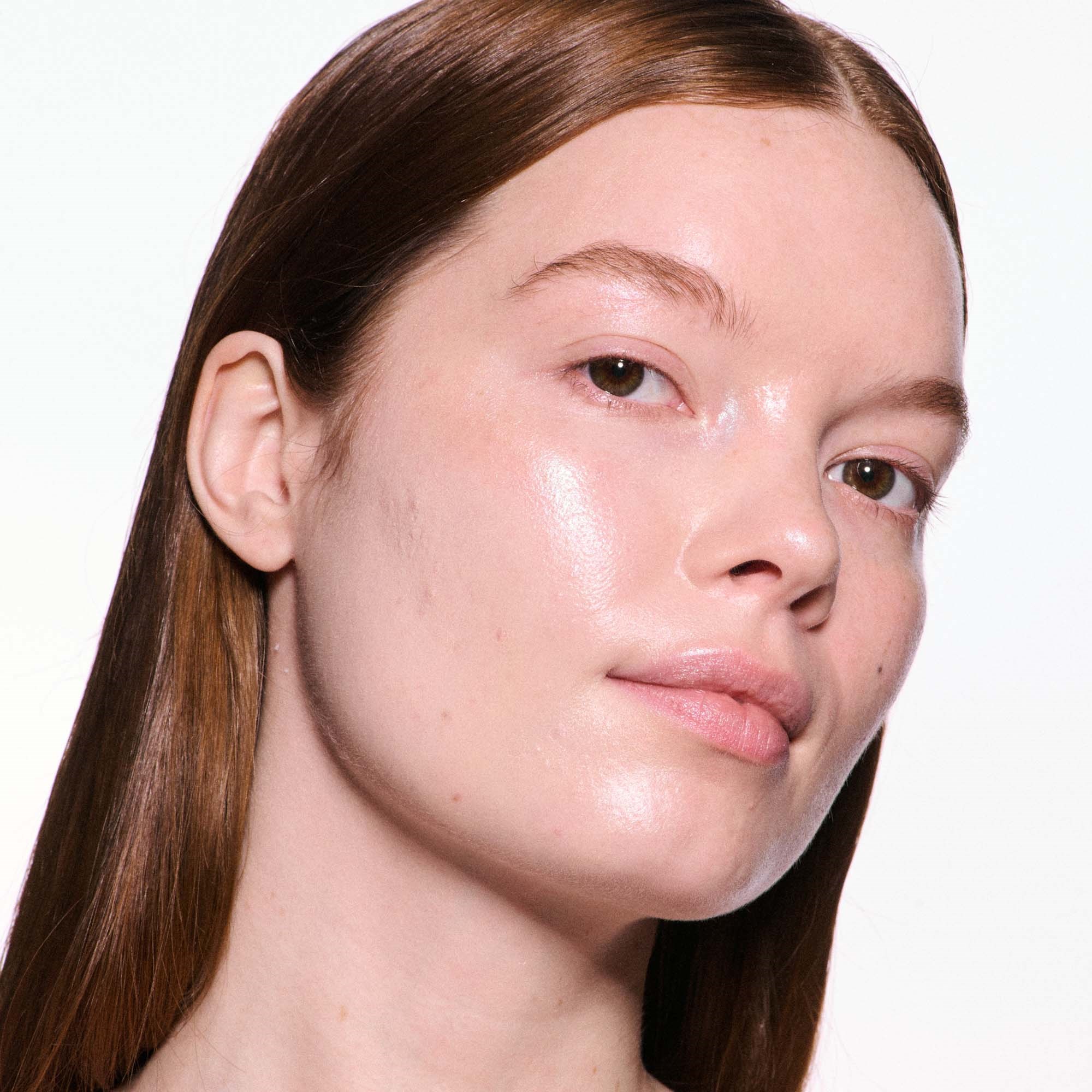 MAC Cosmetics Skinfinish Lightstruck Liquid Highlighter Glacial (obrázok 3)