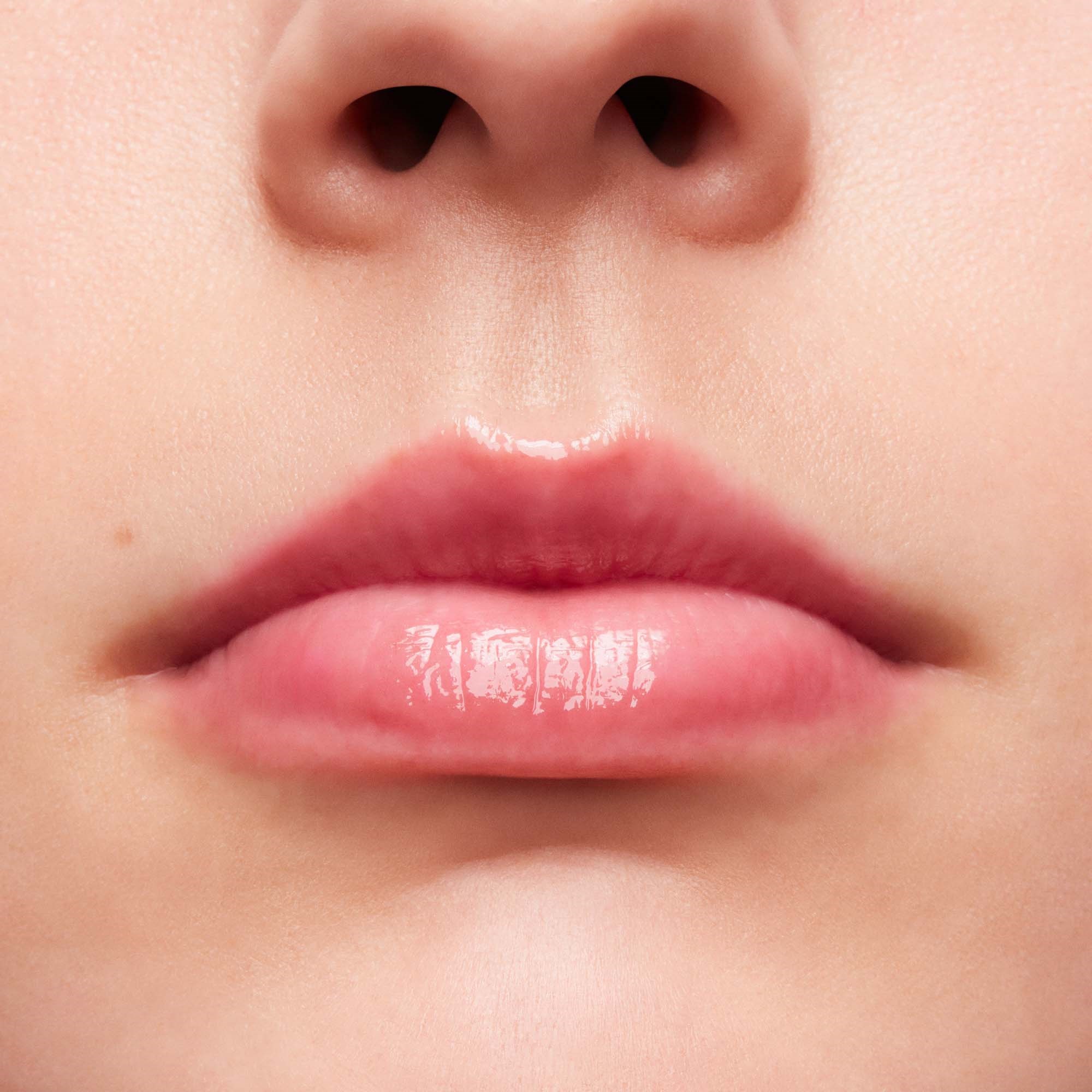 MAC Cosmetics Squirt Plumping Gloss Stick Amped (obrázok 2)