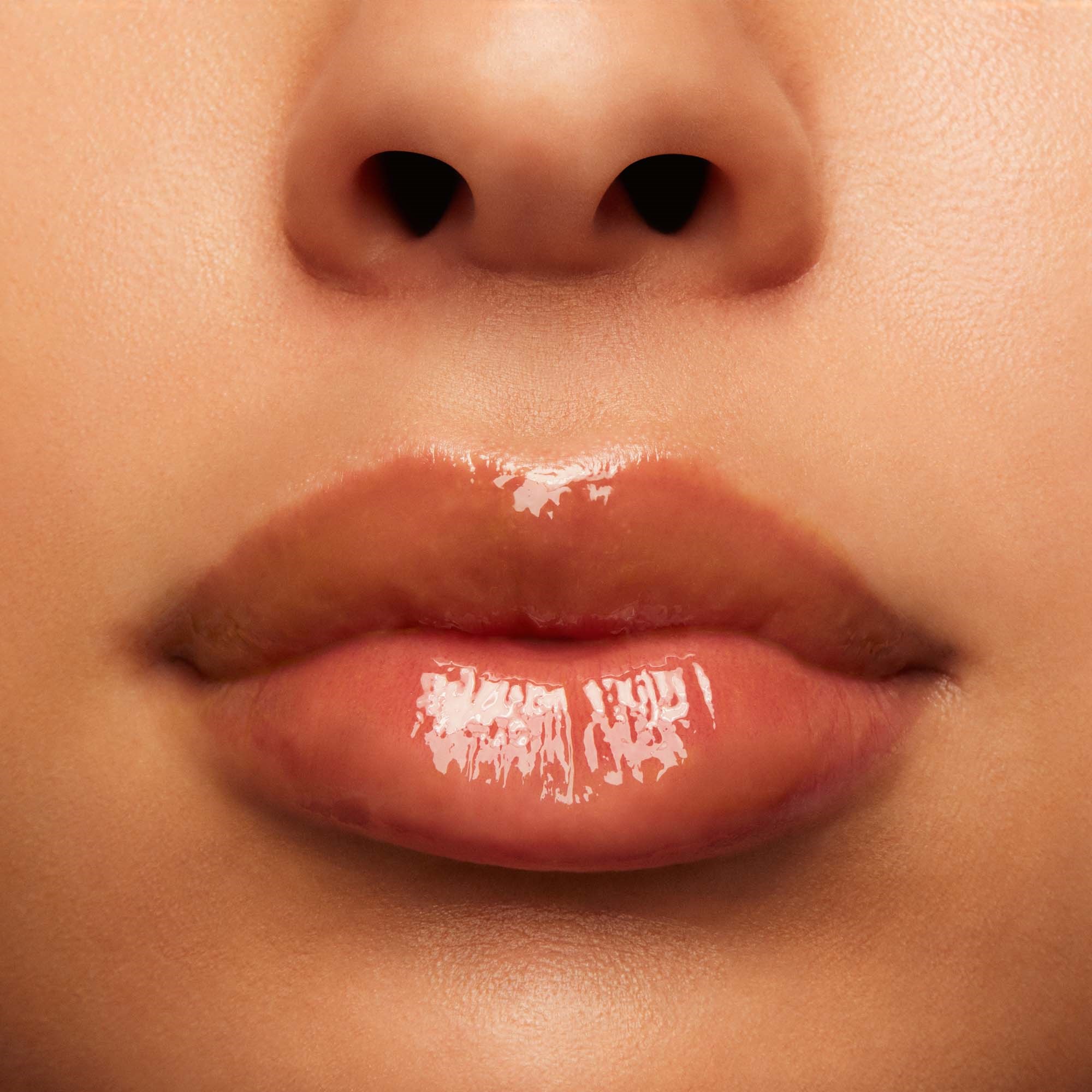 MAC Cosmetics Squirt Plumping Gloss Stick Like Squirt-Wn (obrázok 3)