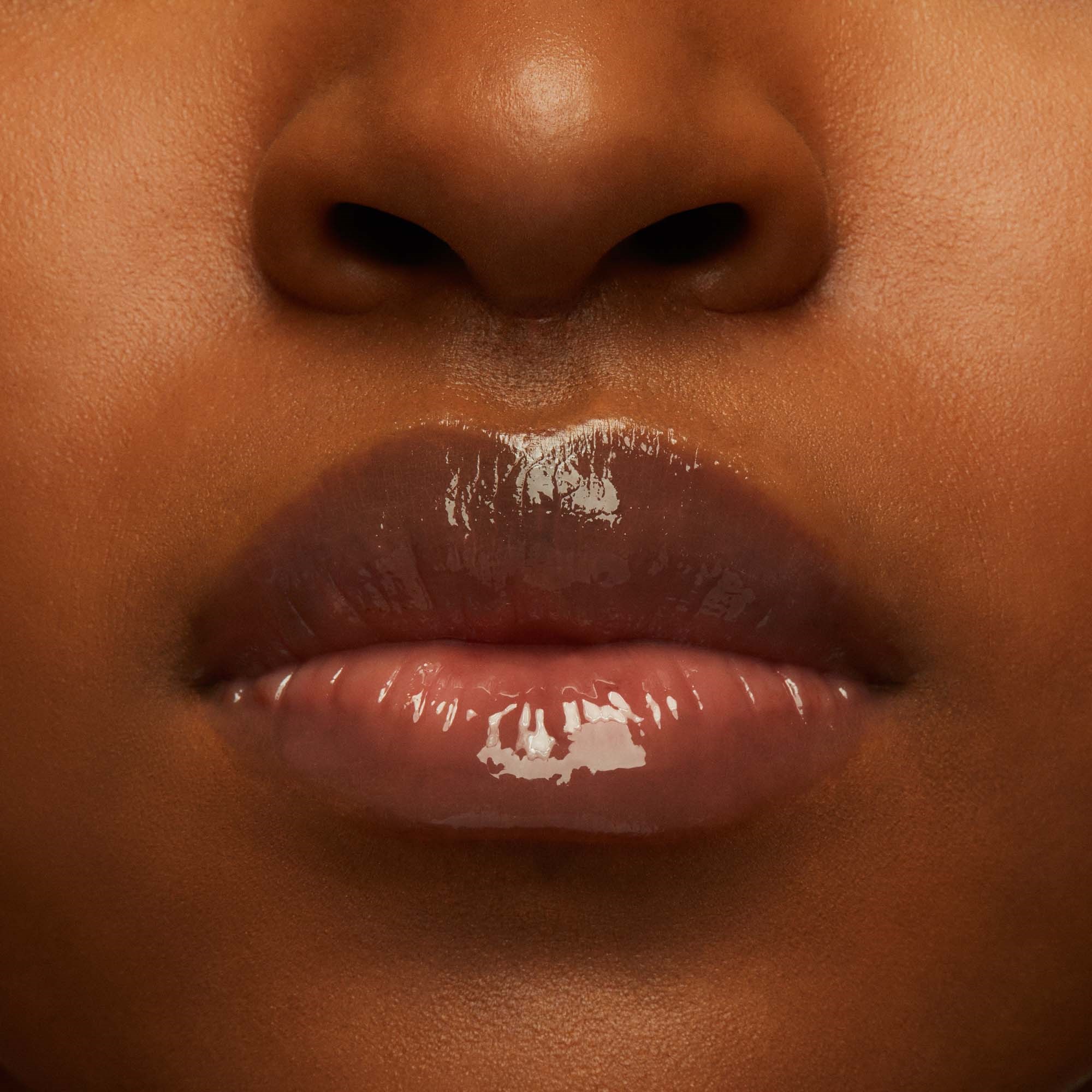 MAC Cosmetics Squirt Plumping Gloss Stick Simulation (obrázok 4)