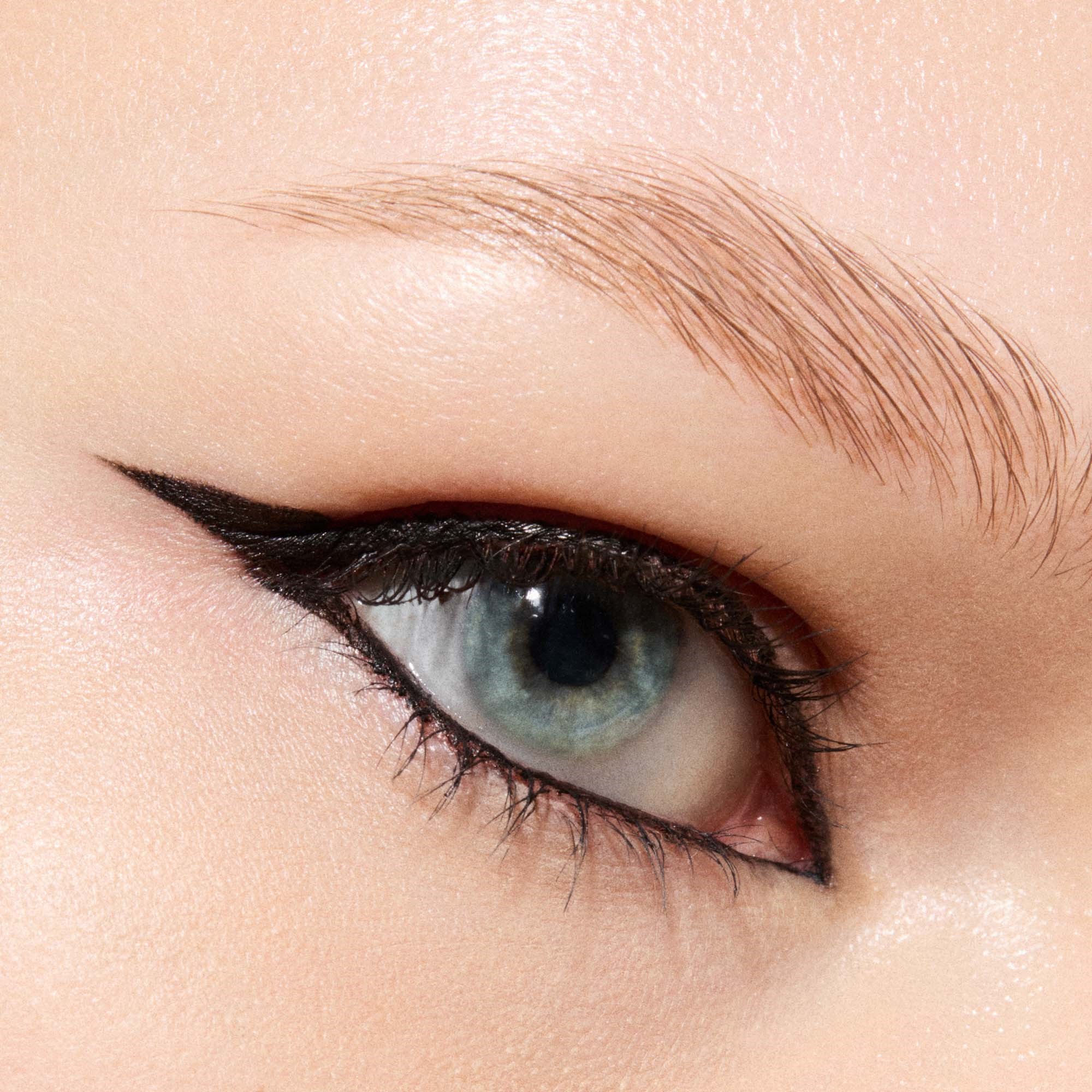 MAC Cosmetics Stroke + Stack Eye Kit (obrázok 3)