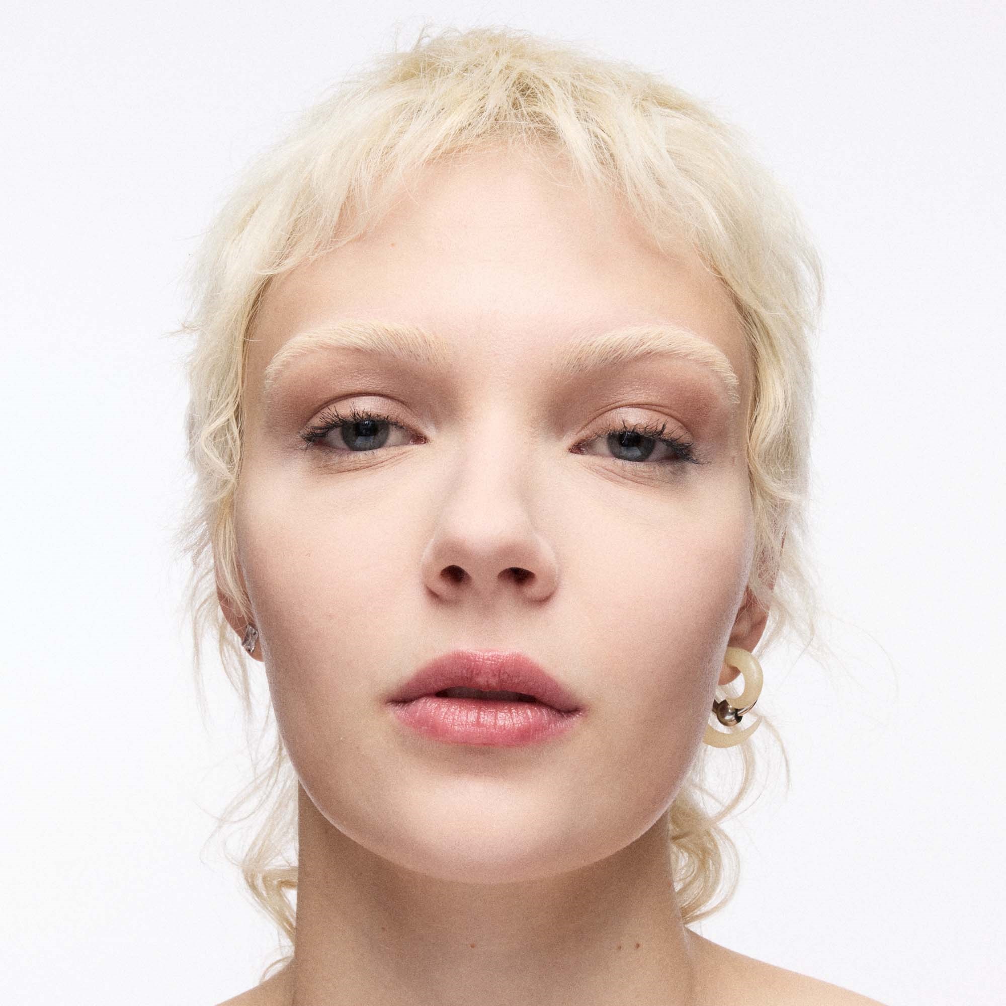 MAC Cosmetics Studio Fix 36HR Smooth Angles Concealer N12 (obrázok 3)