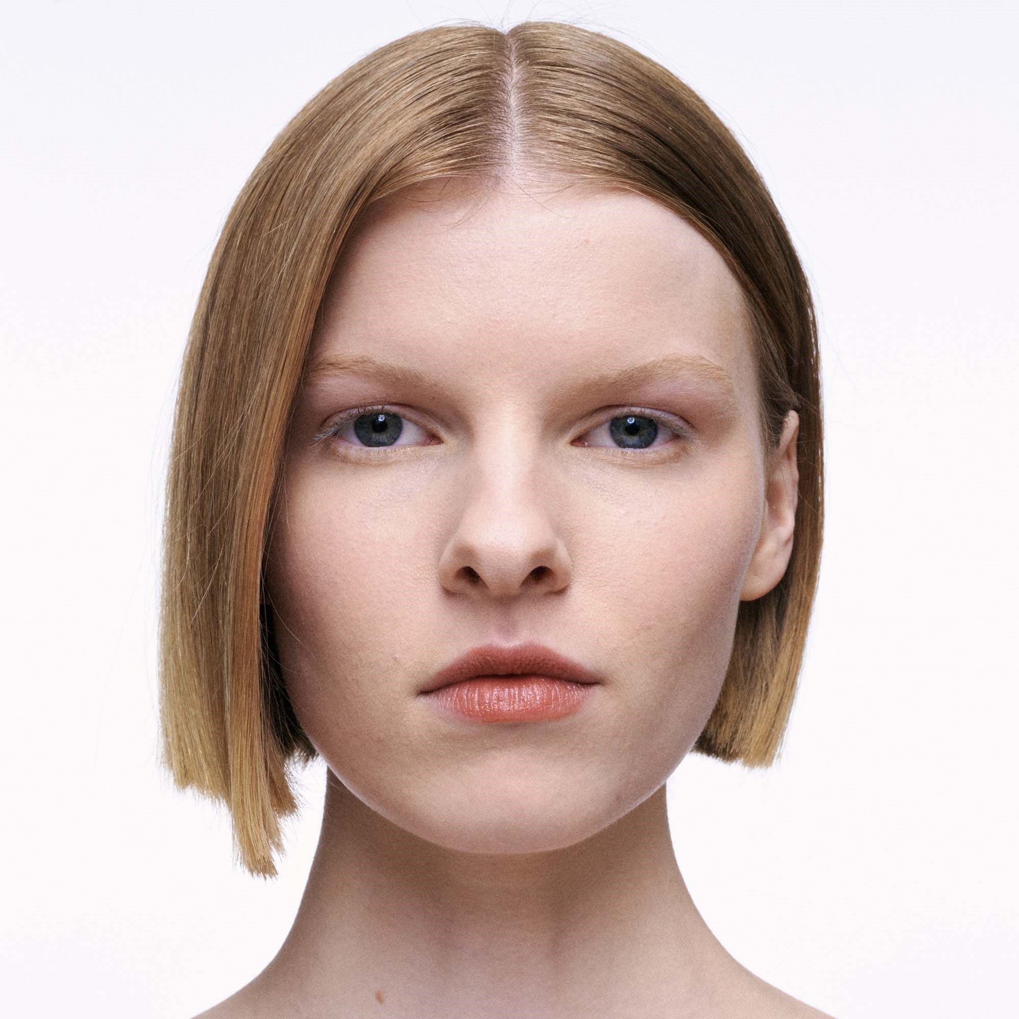 MAC Cosmetics Studio Fix 36HR Smooth Angles Concealer NC11 (obrázok 3)